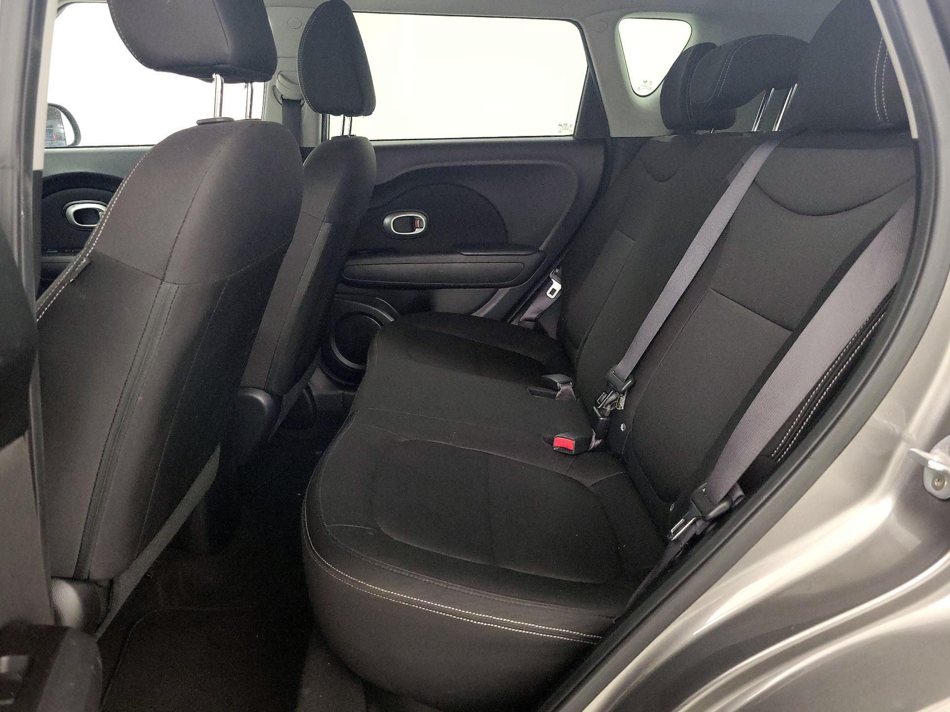 Thumbnail: 2016 Kia Soul - 18