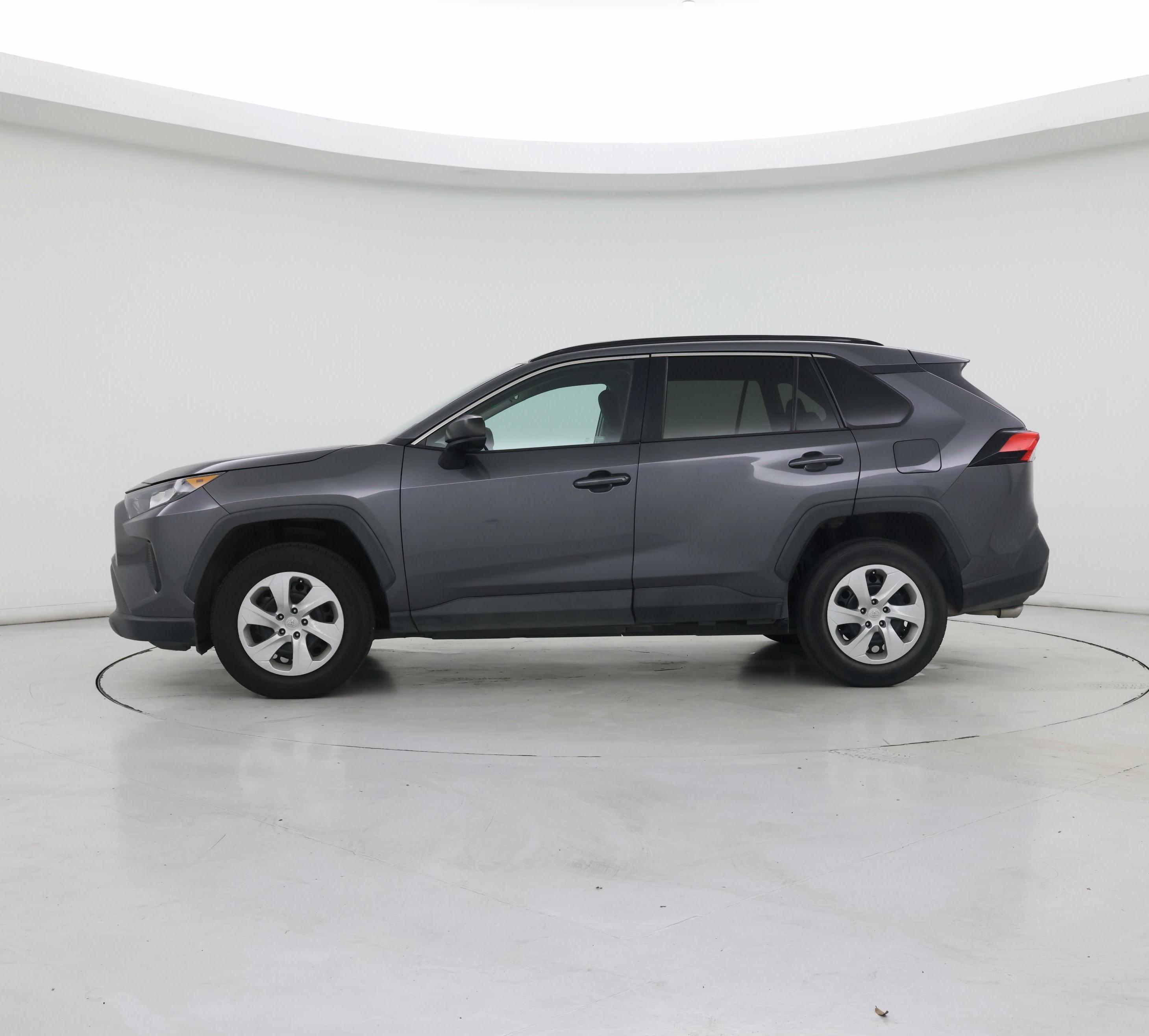 Thumbnail: 2021 Toyota RAV4 - 3
