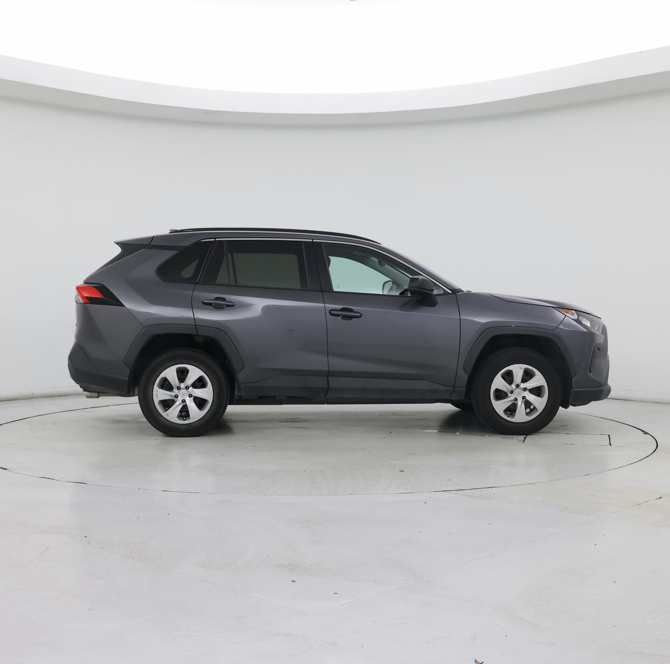 Thumbnail: 2021 Toyota RAV4 - 7