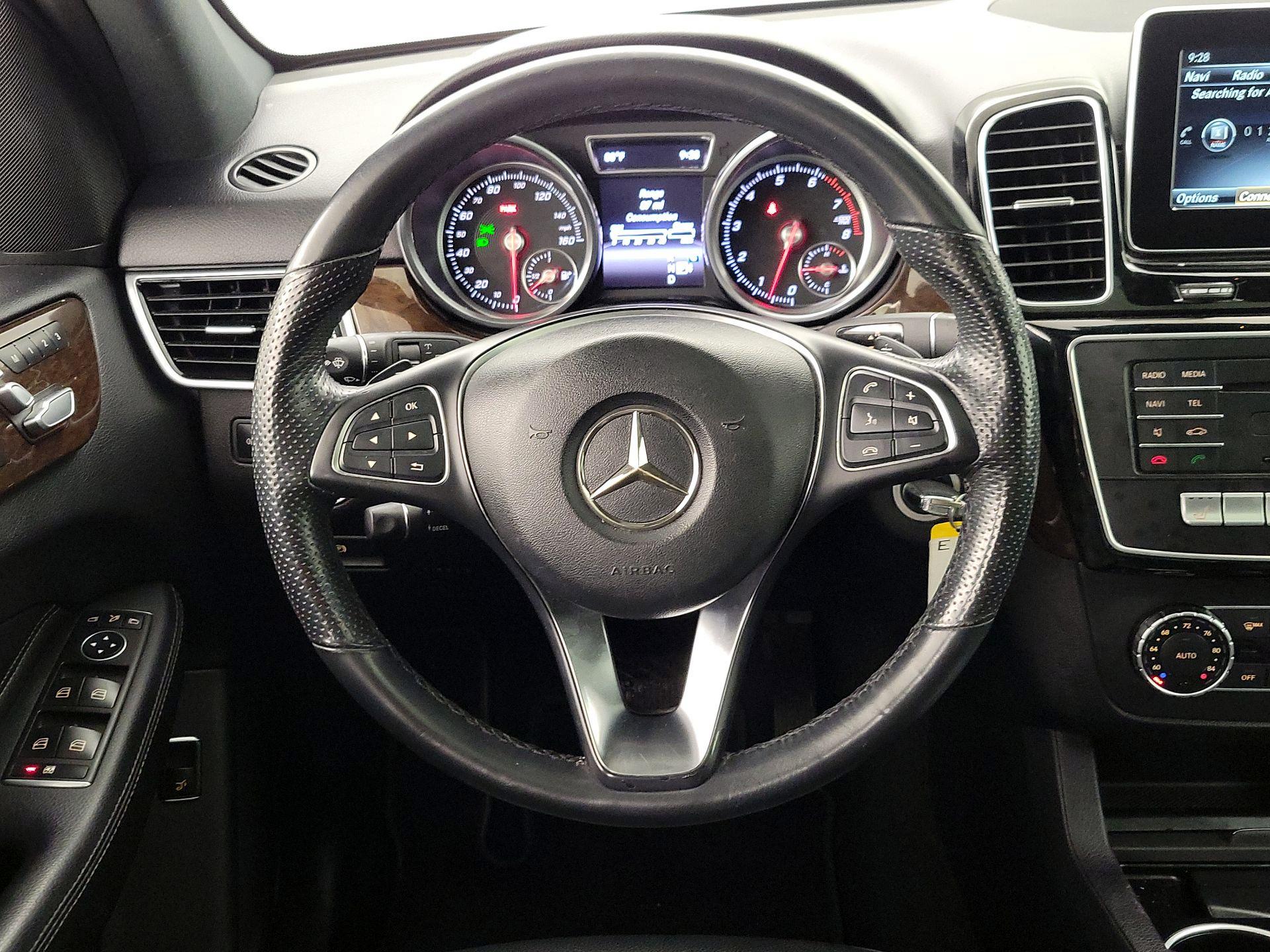 Thumbnail: 2017 Mercedes-Benz GLE - 10