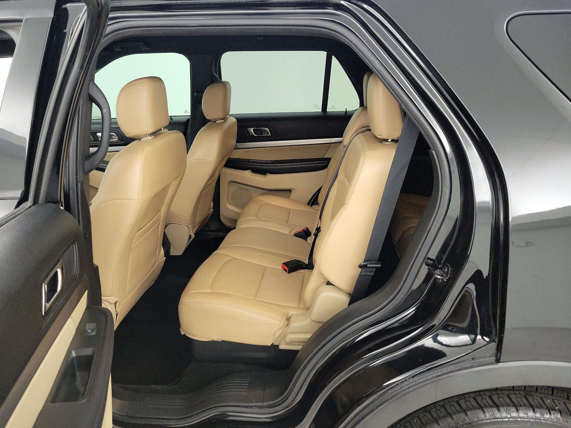 Thumbnail: 2017 Ford Explorer - 17