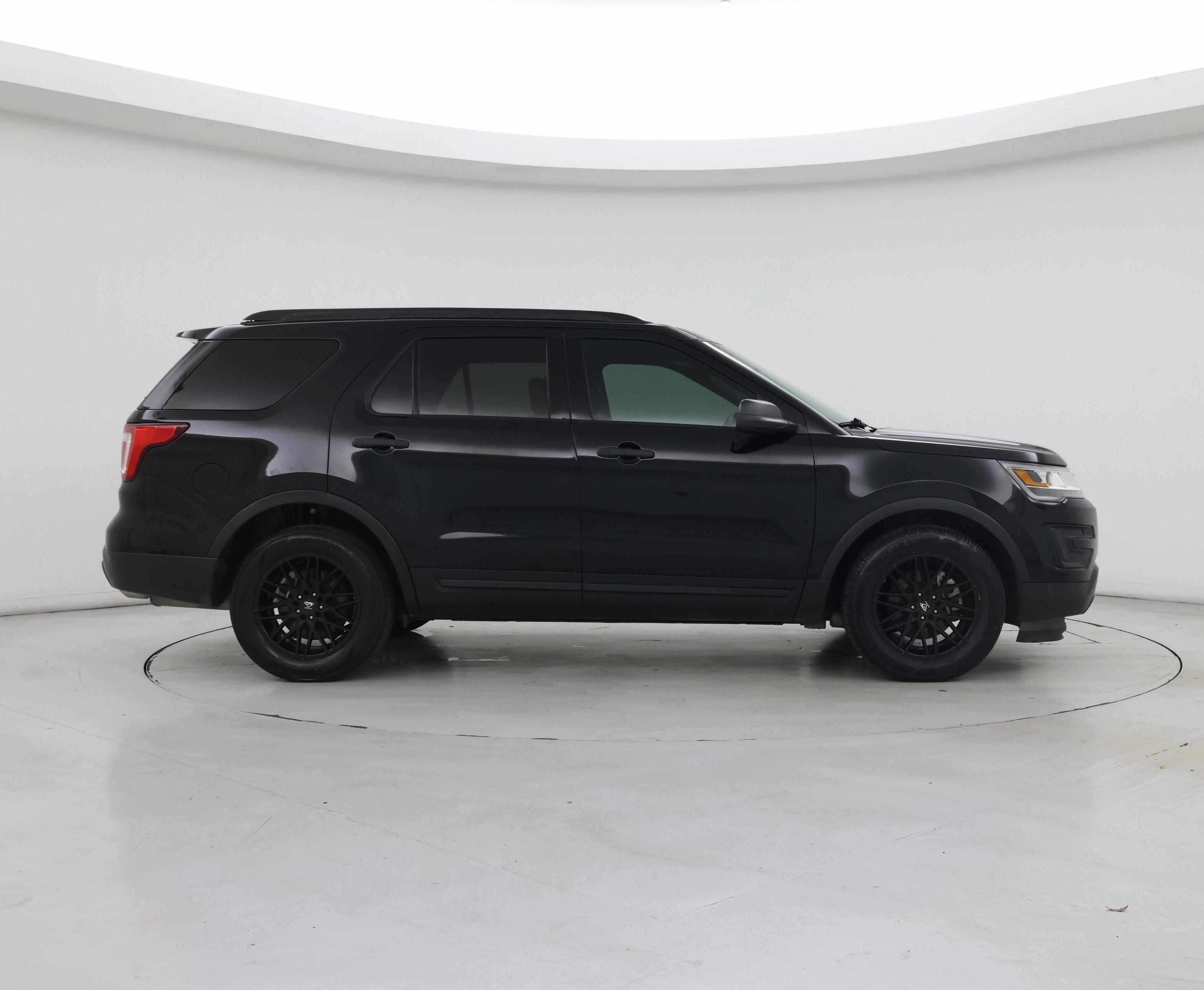 Thumbnail: 2017 Ford Explorer - 7