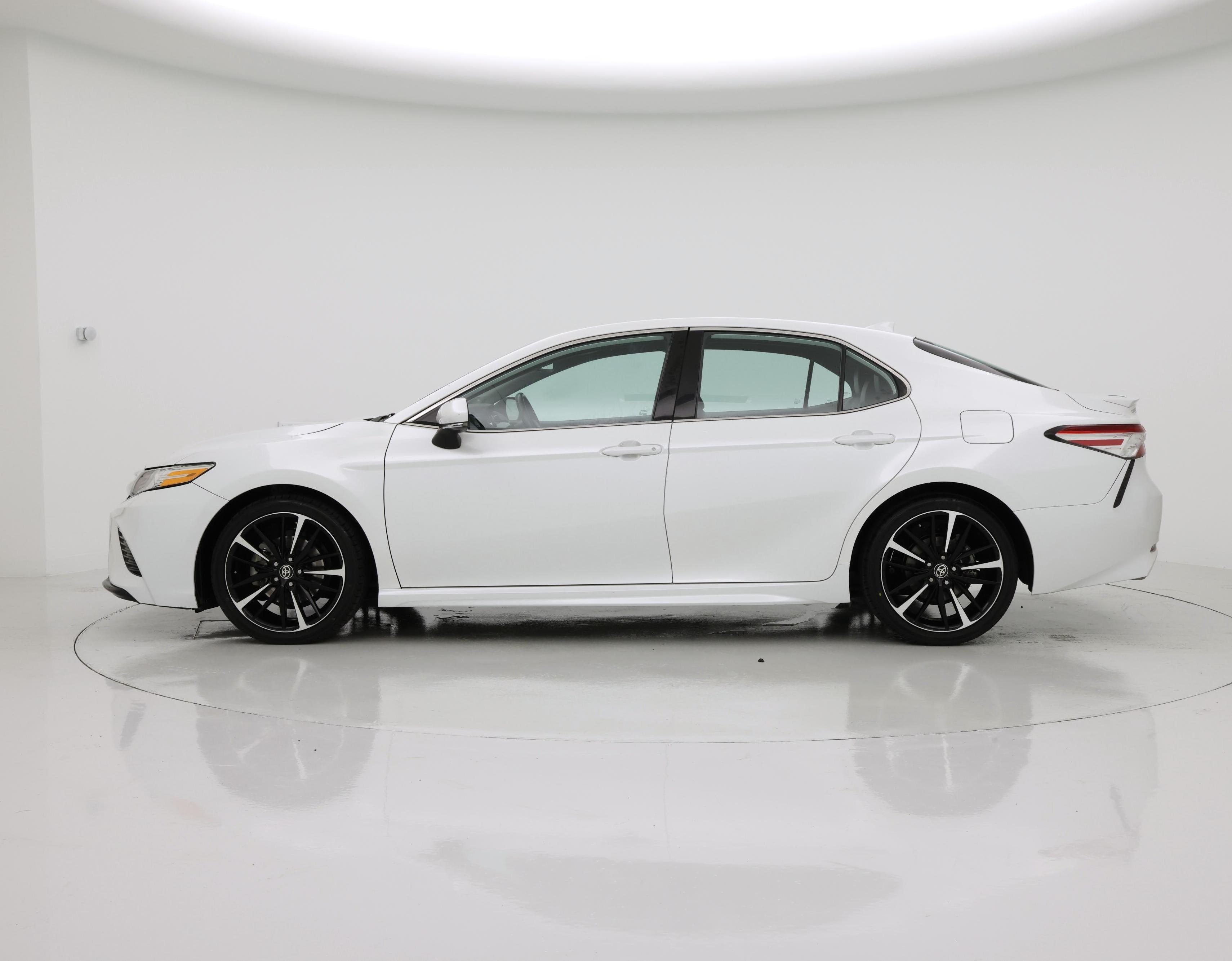Thumbnail: 2020 Toyota Camry - 3