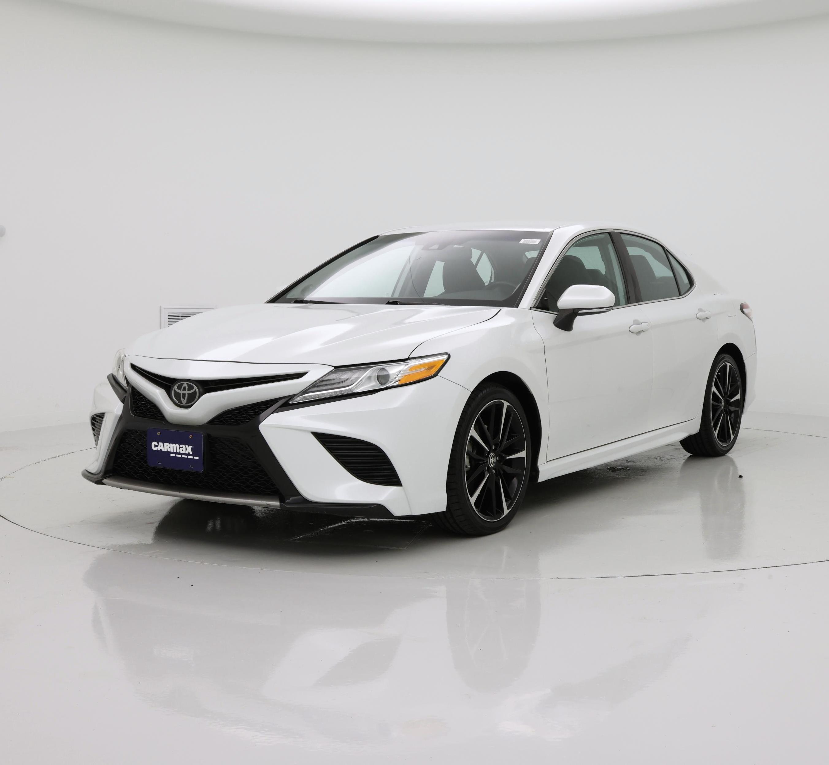Thumbnail: 2020 Toyota Camry - 4