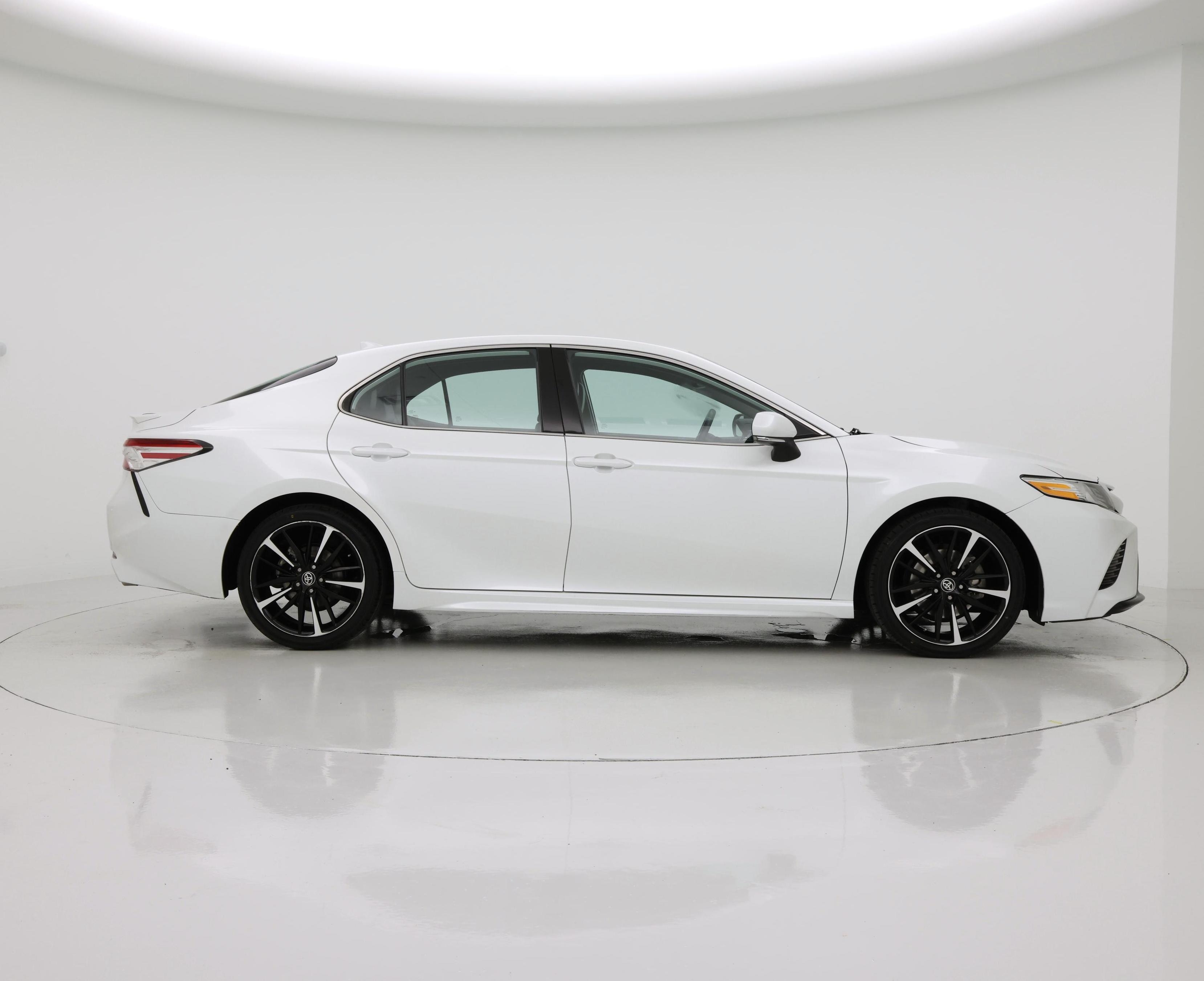 Thumbnail: 2020 Toyota Camry - 7
