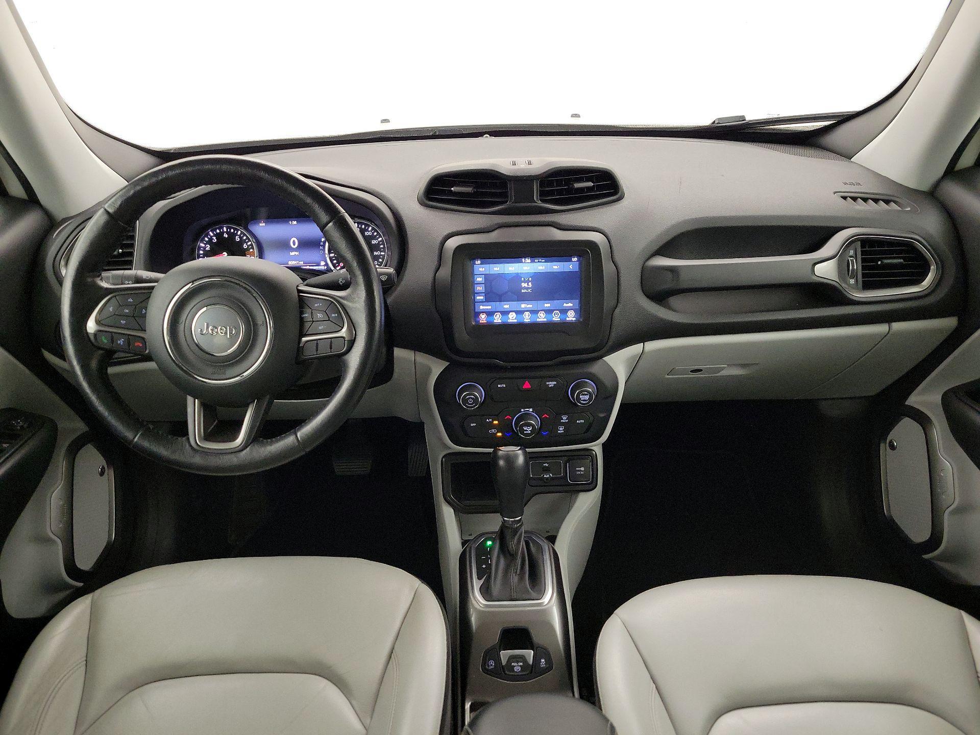 Thumbnail: 2019 Jeep Renegade - 9