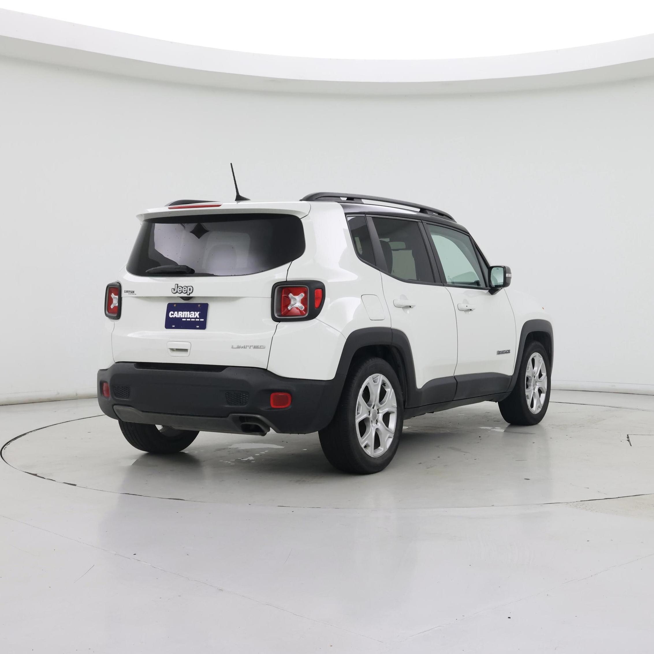Thumbnail: 2019 Jeep Renegade - 8