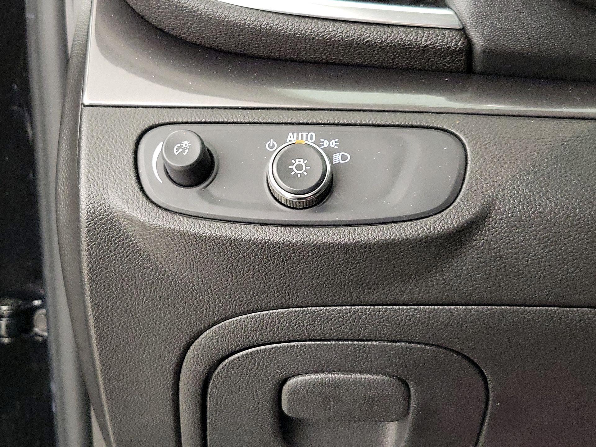 Thumbnail: 2018 Buick Encore - 13