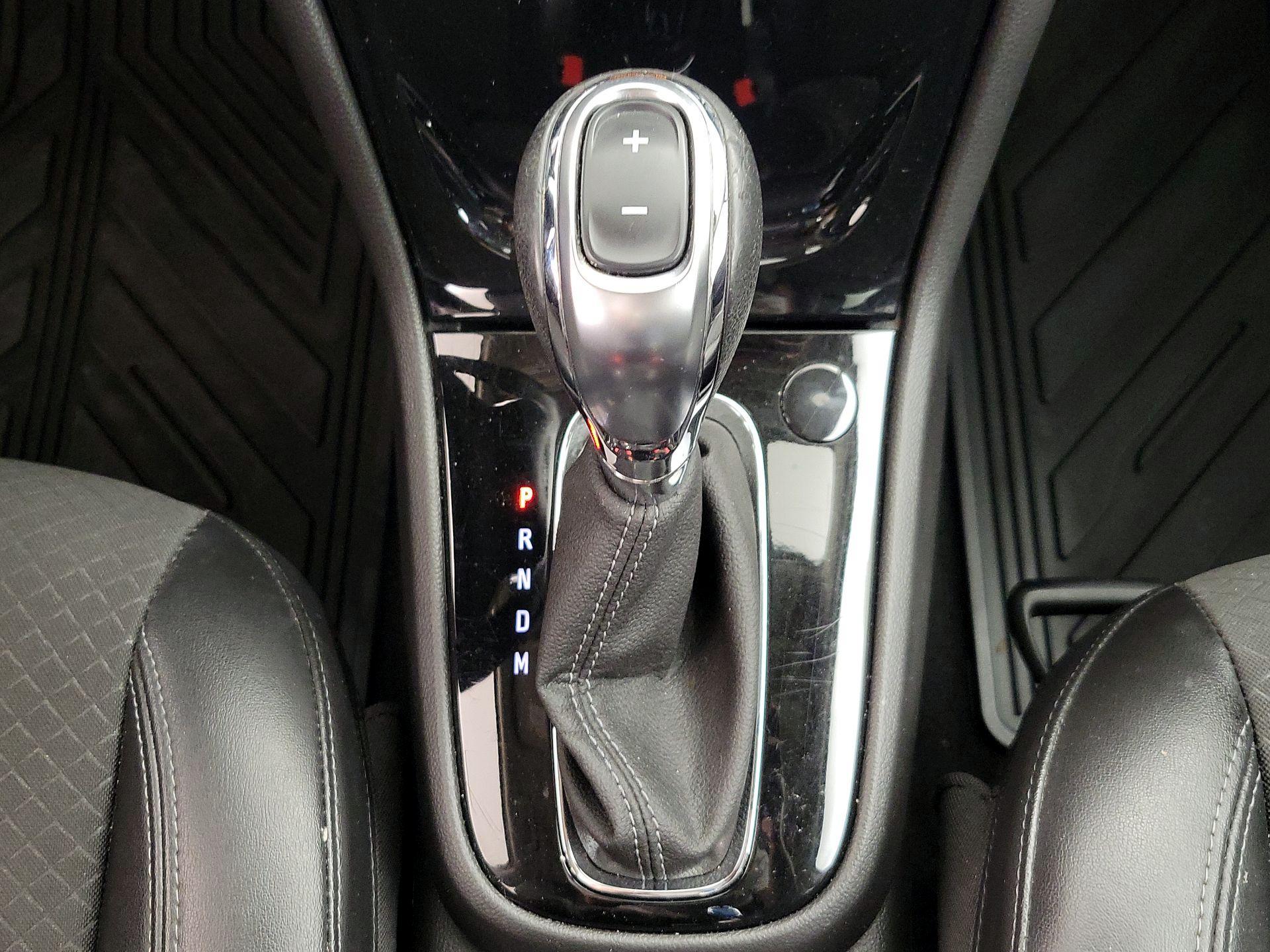 Thumbnail: 2018 Buick Encore - 17