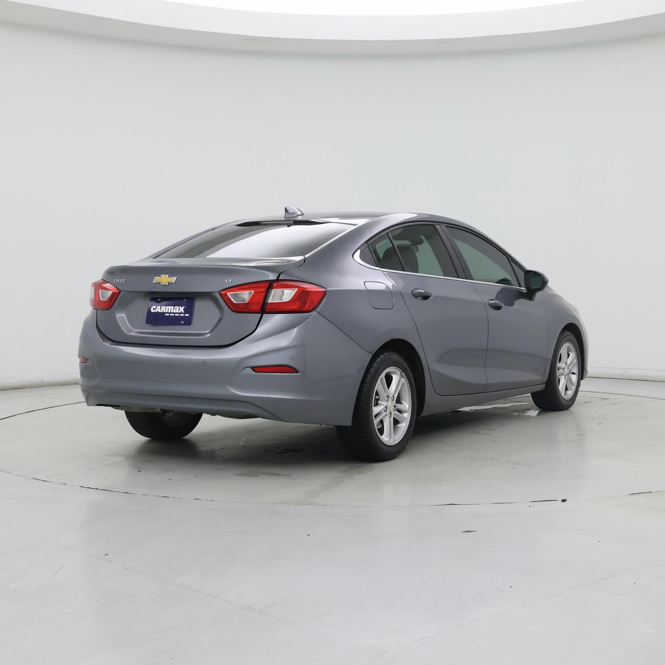 Thumbnail: 2018 Chevrolet Cruze - 8