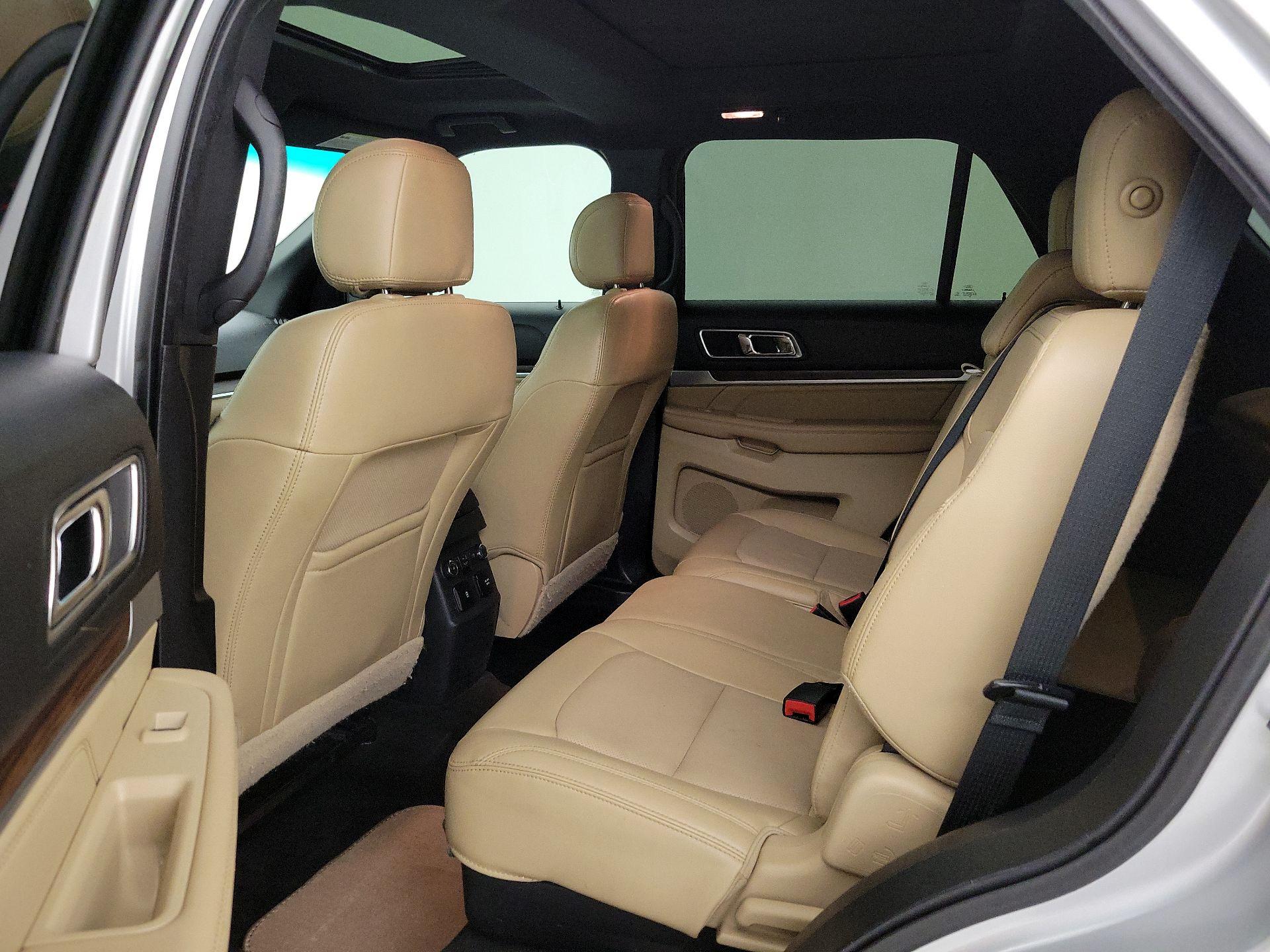 Thumbnail: 2016 Ford Explorer - 19