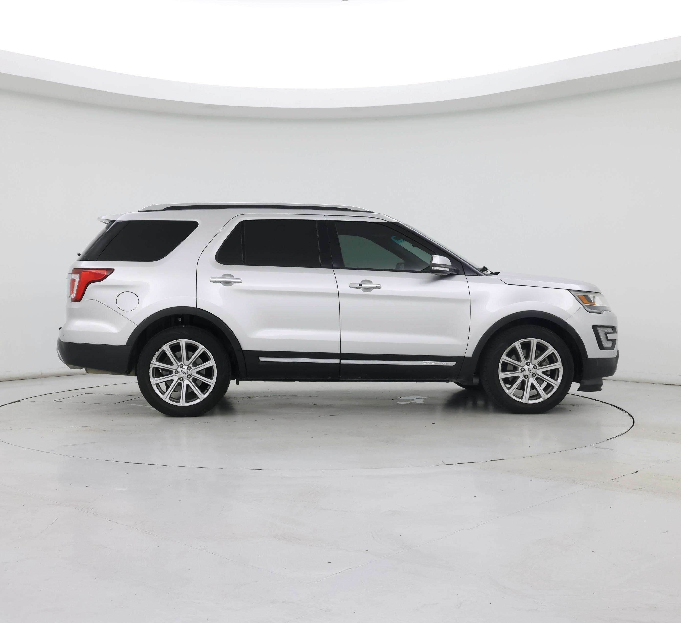 Thumbnail: 2016 Ford Explorer - 7