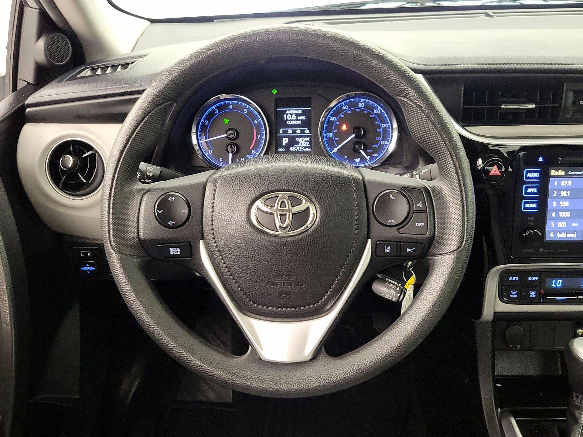Thumbnail: 2017 Toyota Corolla - 10