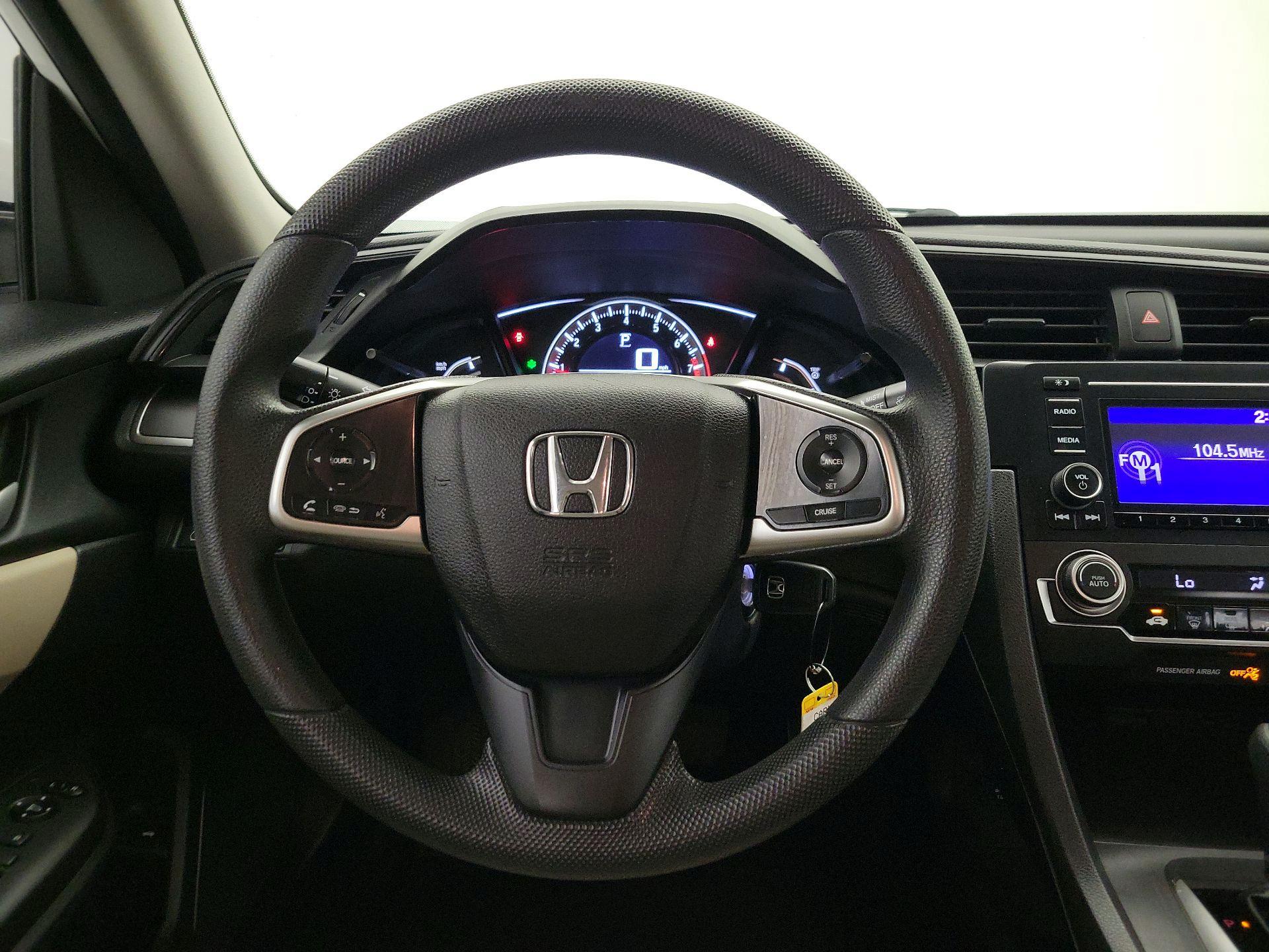 Thumbnail: 2016 Honda Civic - 10