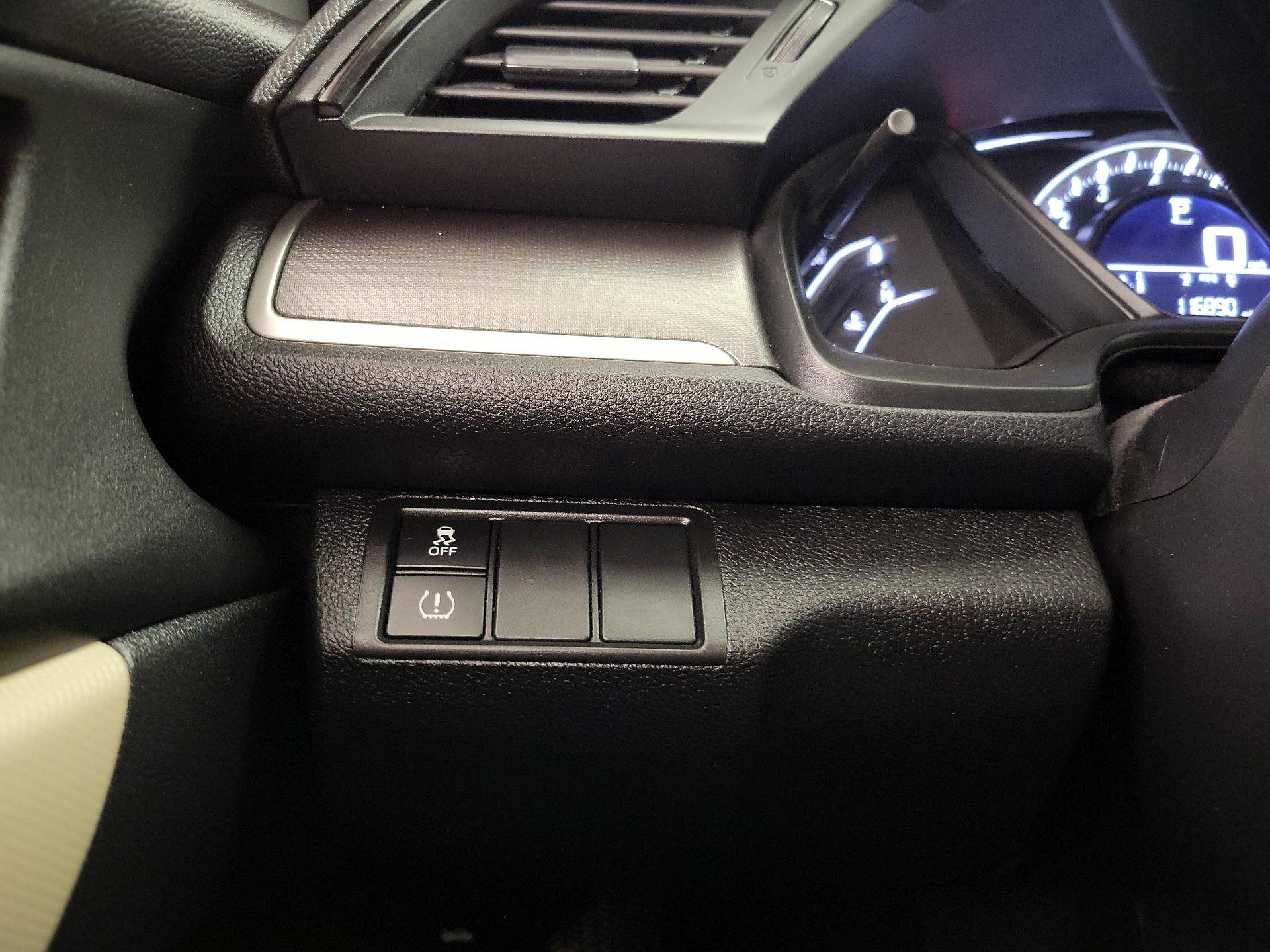 Thumbnail: 2016 Honda Civic - 13