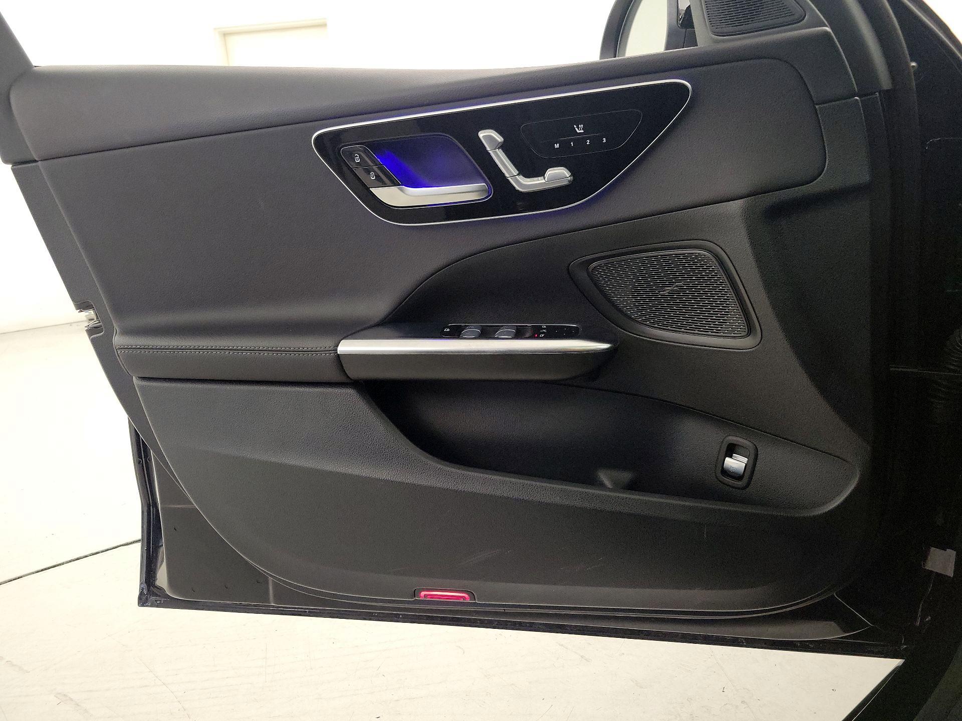 Thumbnail: 2023 Mercedes-Benz C-Class - 12