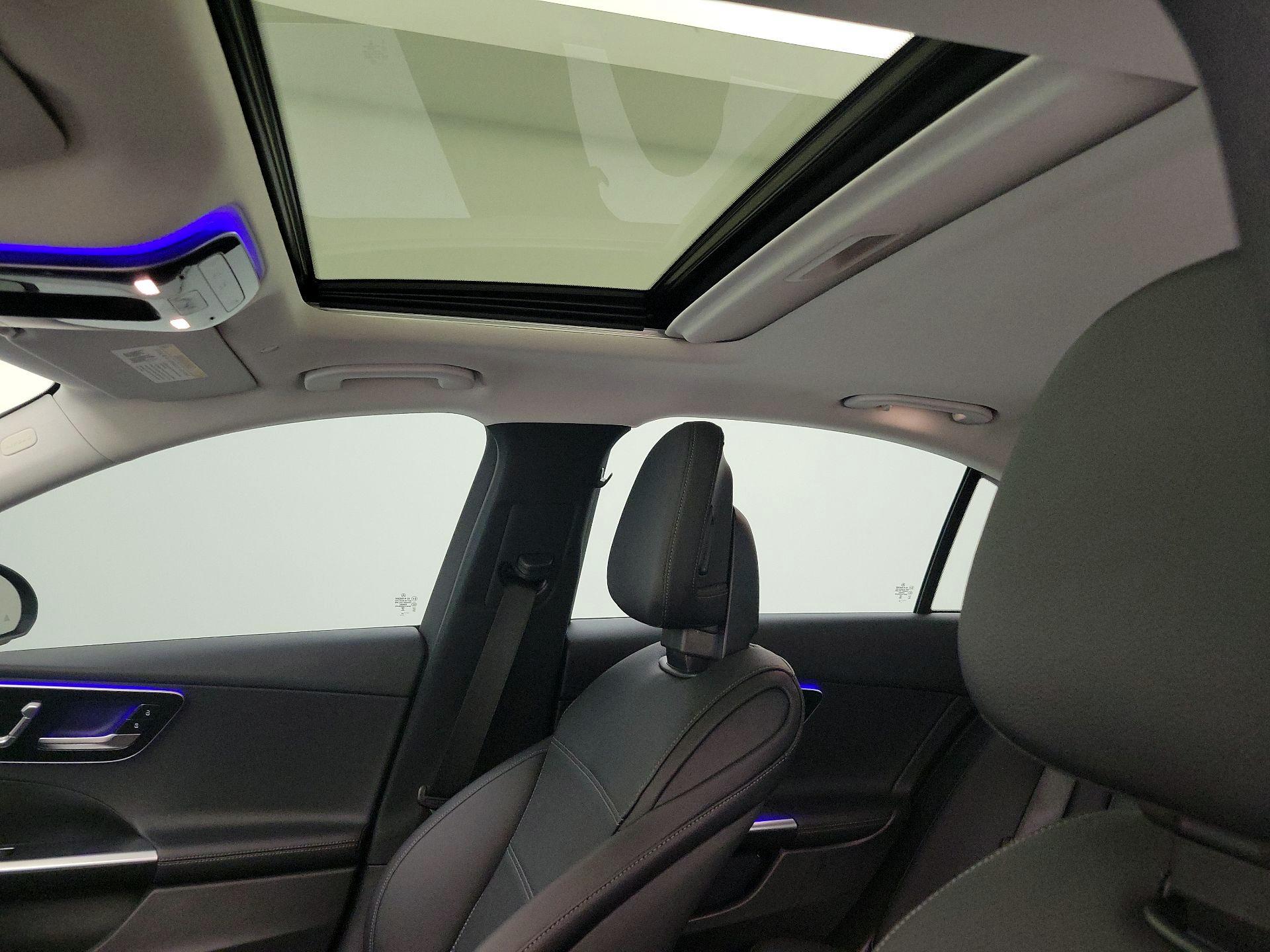 Thumbnail: 2023 Mercedes-Benz C-Class - 18