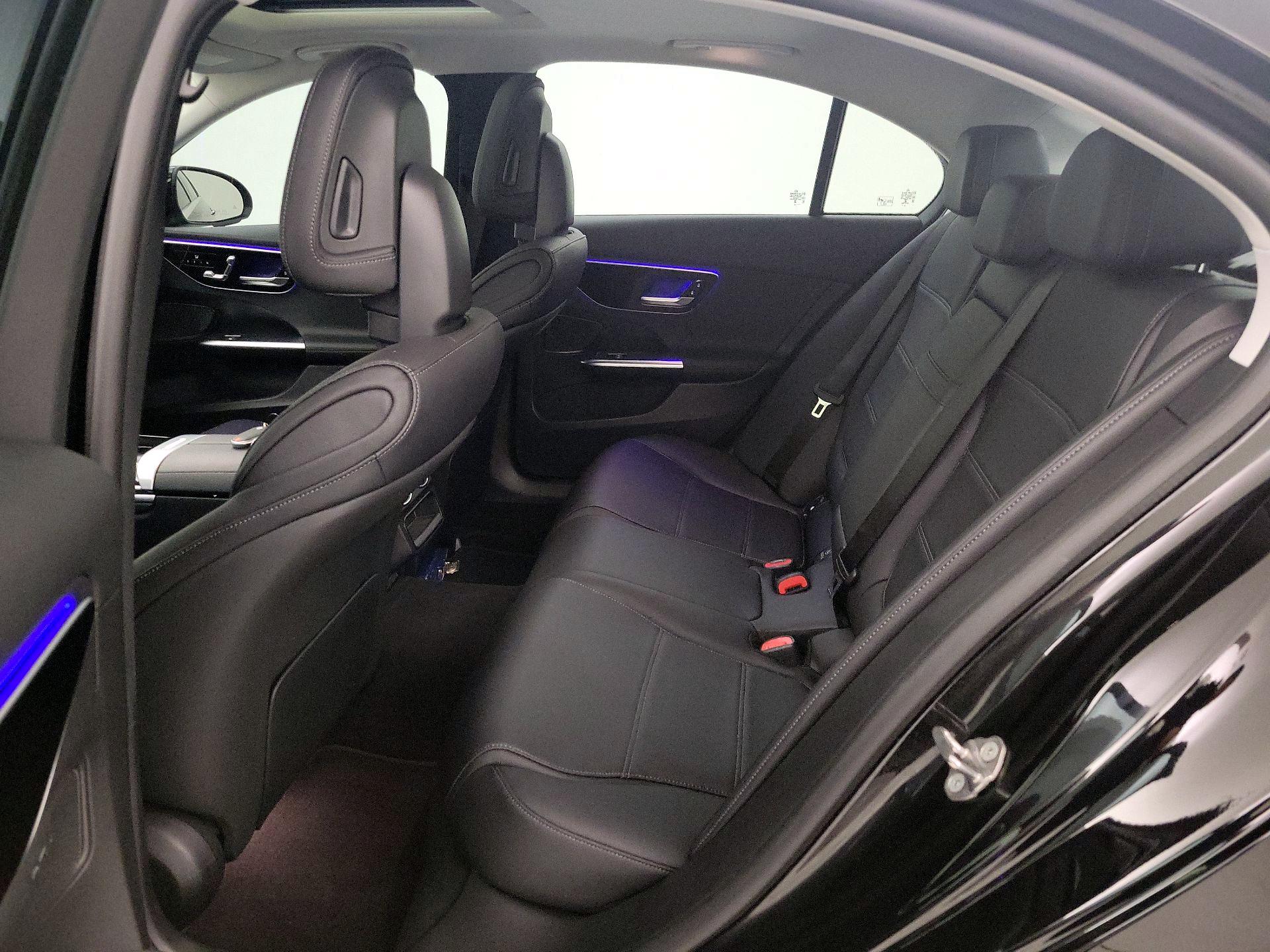 Thumbnail: 2023 Mercedes-Benz C-Class - 19