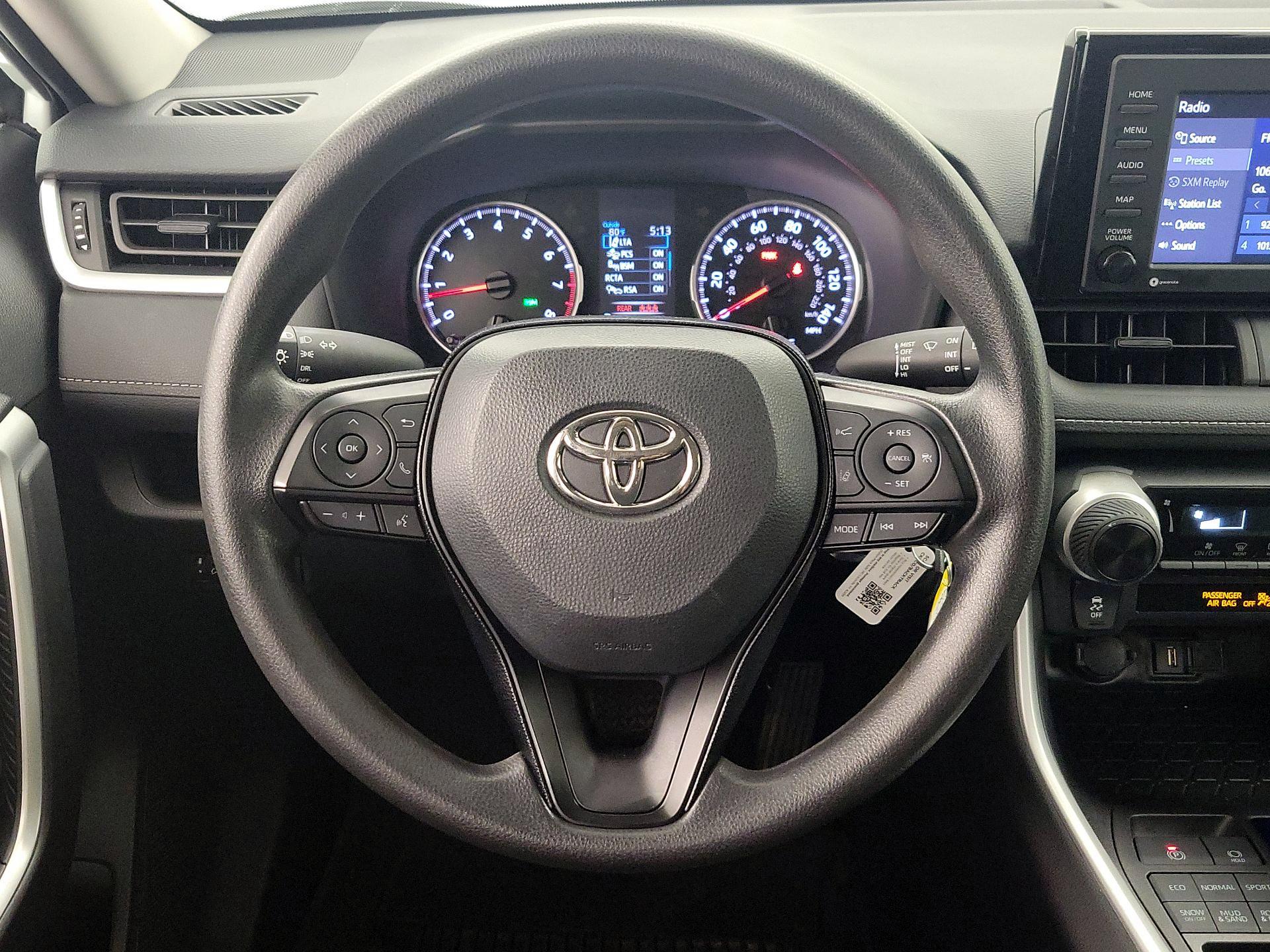 Thumbnail: 2021 Toyota RAV4 - 10