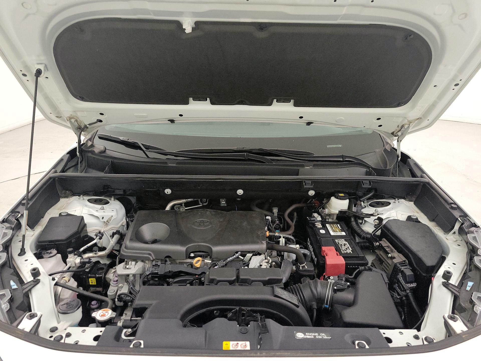 Thumbnail: 2021 Toyota RAV4 - 20