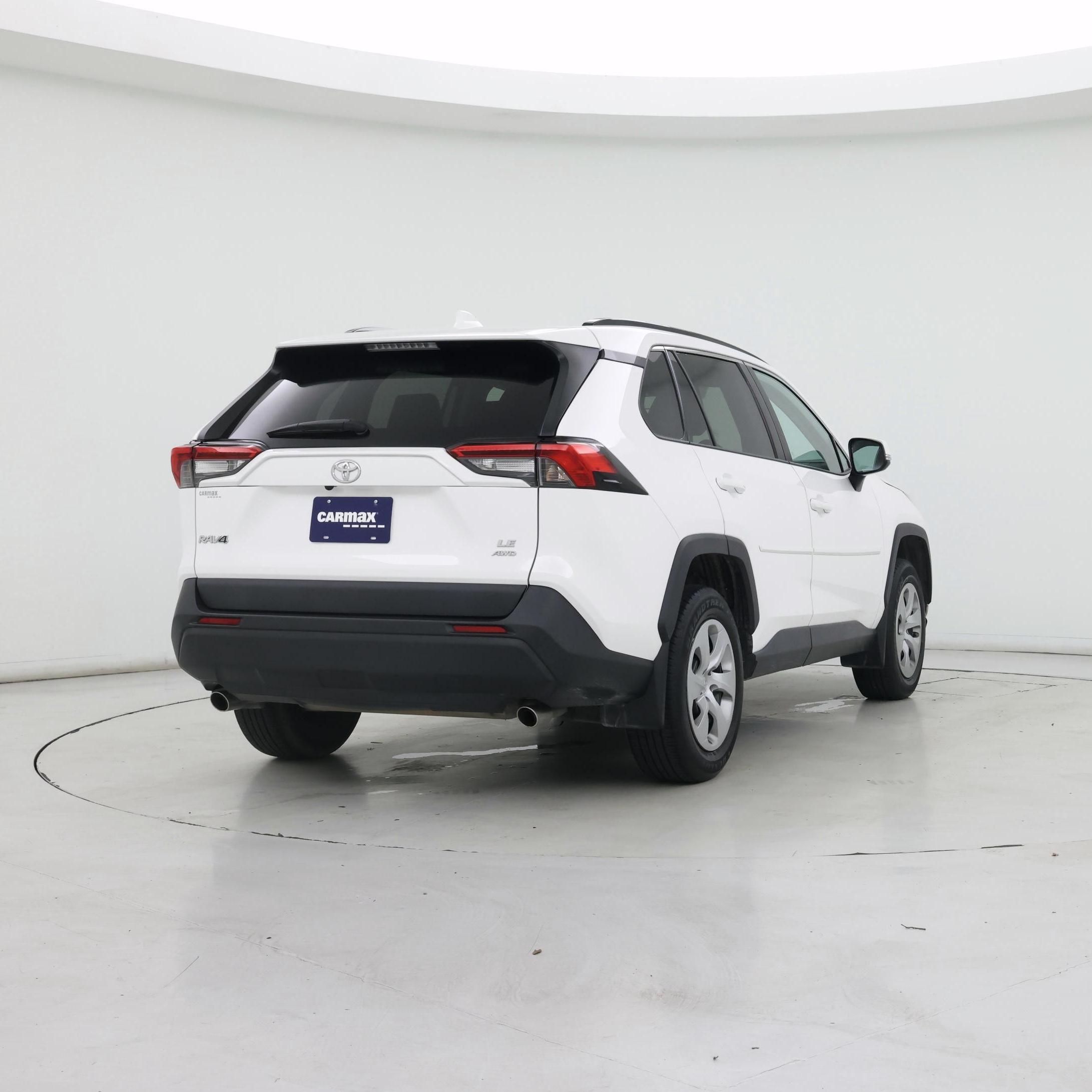 Thumbnail: 2021 Toyota RAV4 - 8
