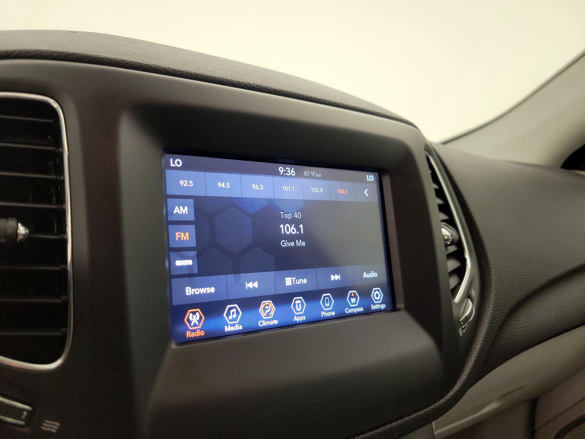 Thumbnail: 2019 Jeep Compass - 15