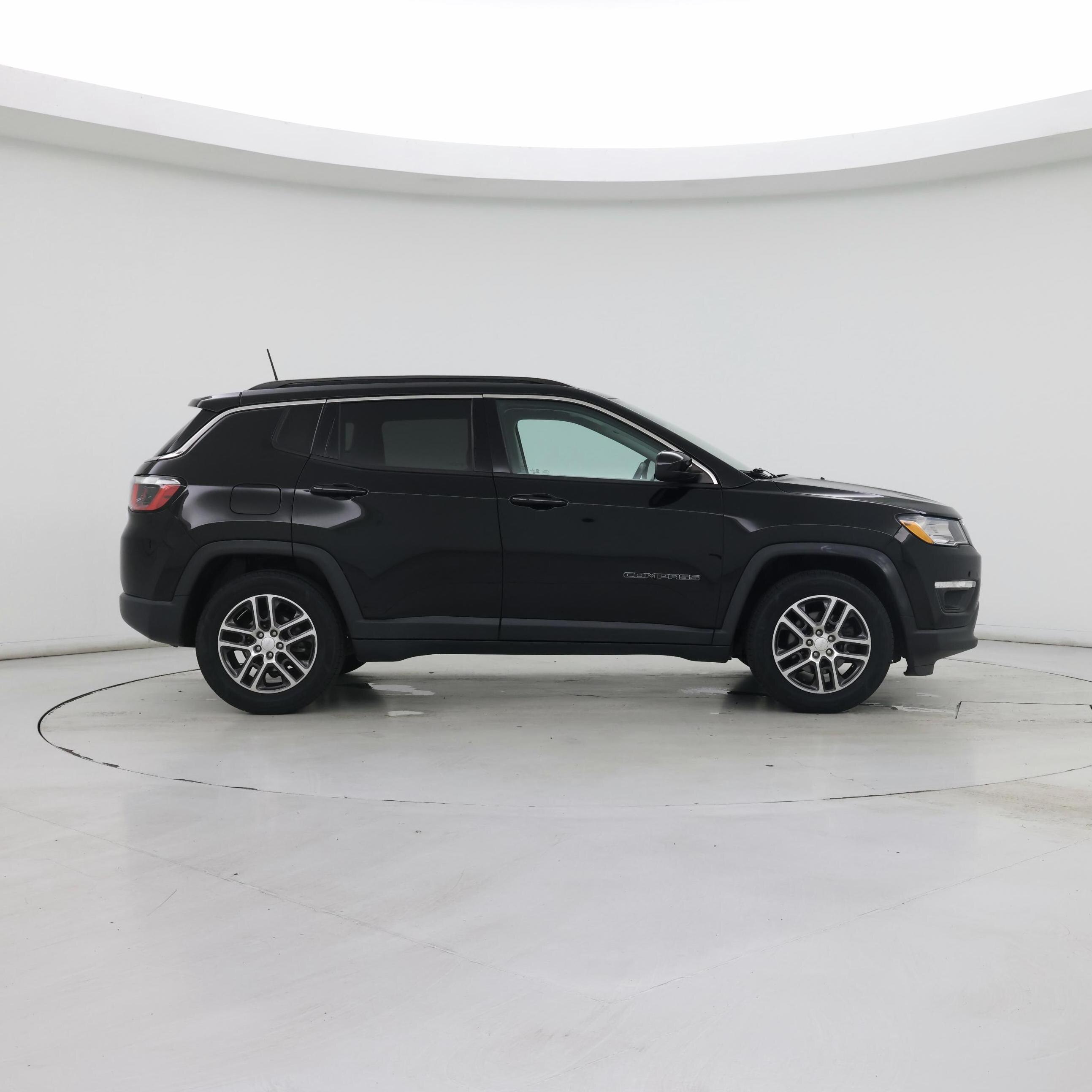 Thumbnail: 2019 Jeep Compass - 7