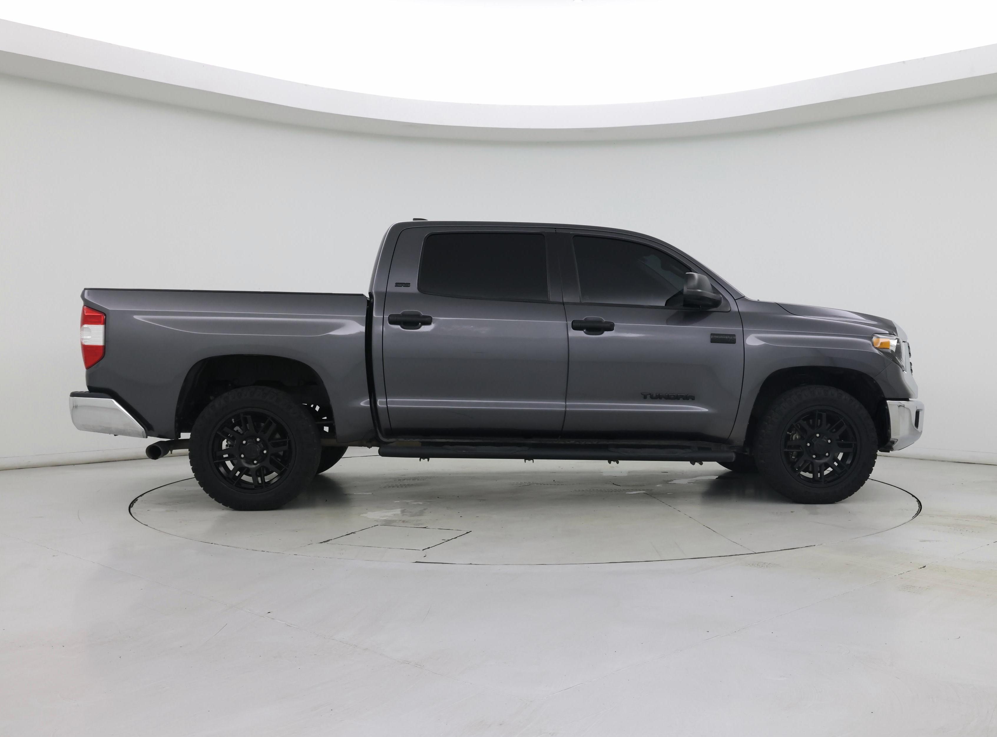 Thumbnail: 2021 Toyota Tundra - 7