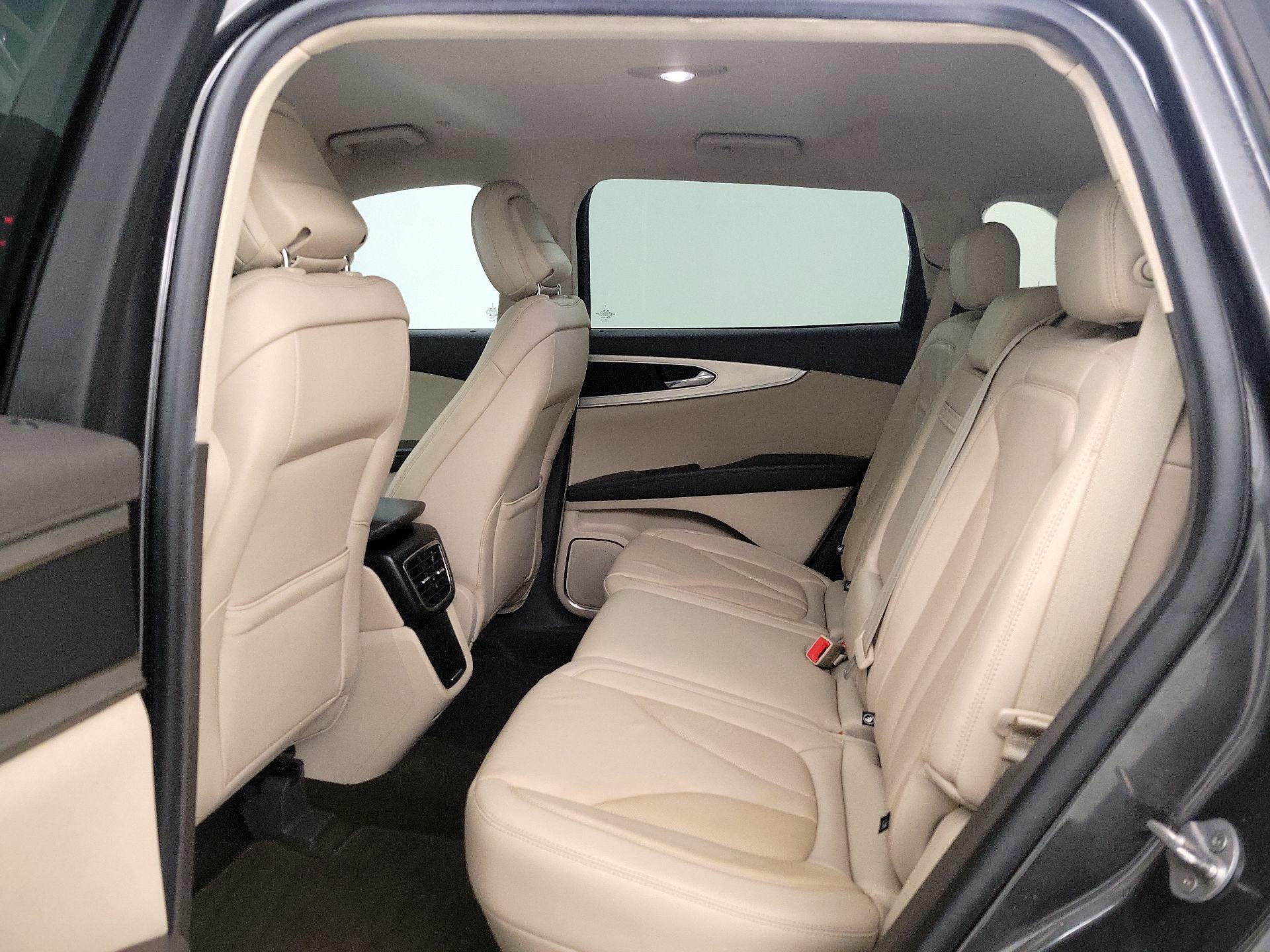 Thumbnail: 2020 Lincoln Nautilus - 18