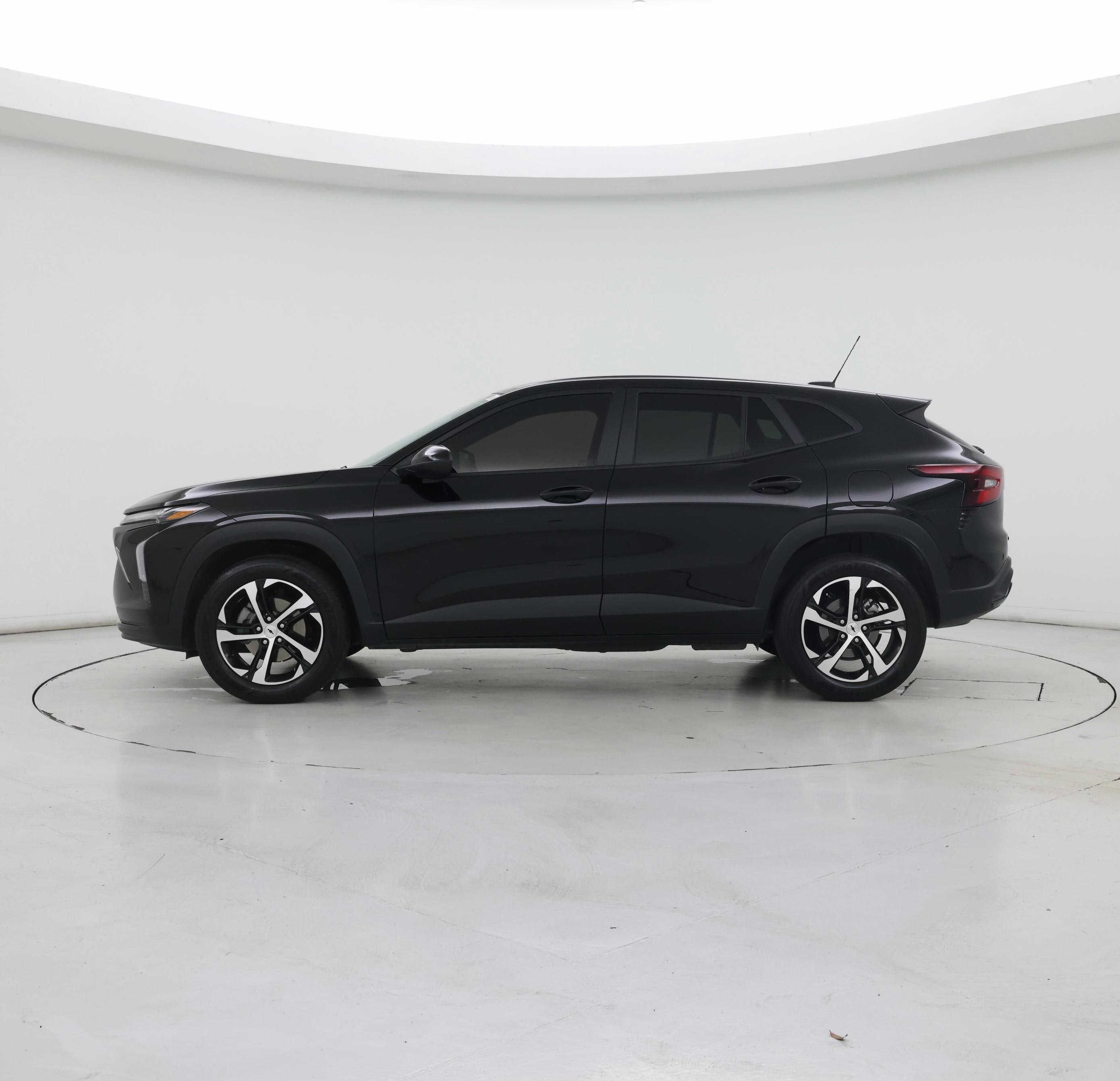 Thumbnail: 2024 Chevrolet Trax - 3