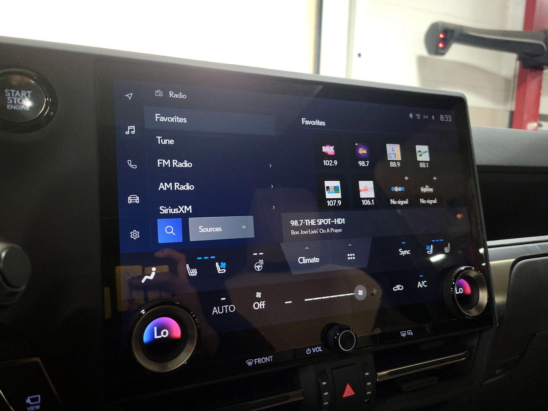 Thumbnail: 2024 Lexus GX - 15