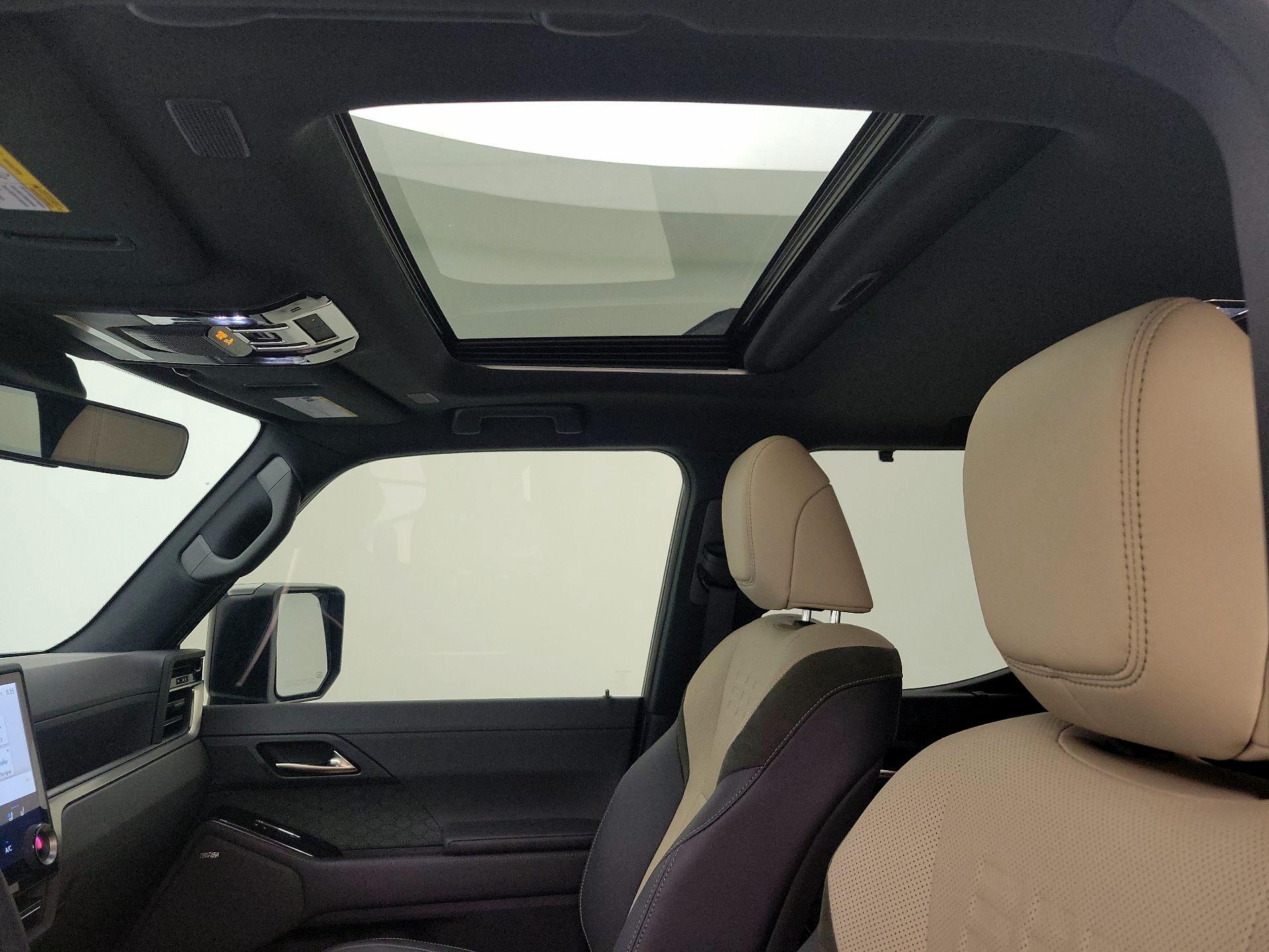Thumbnail: 2024 Lexus GX - 18