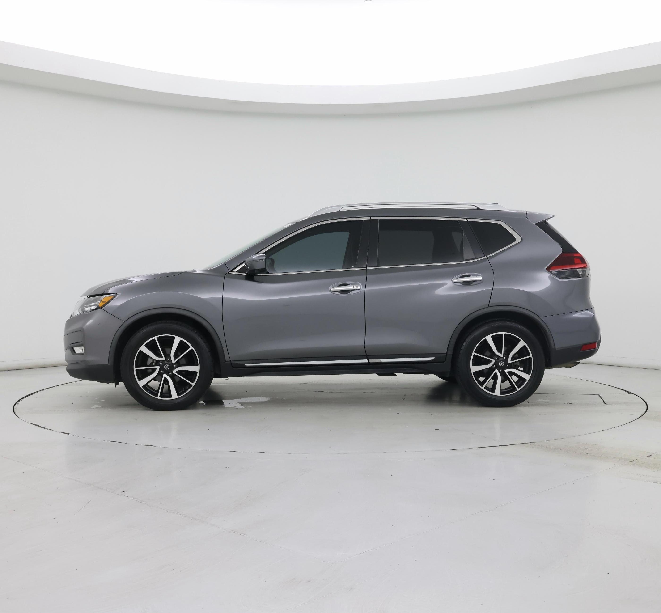 Thumbnail: 2018 Nissan Rogue - 3
