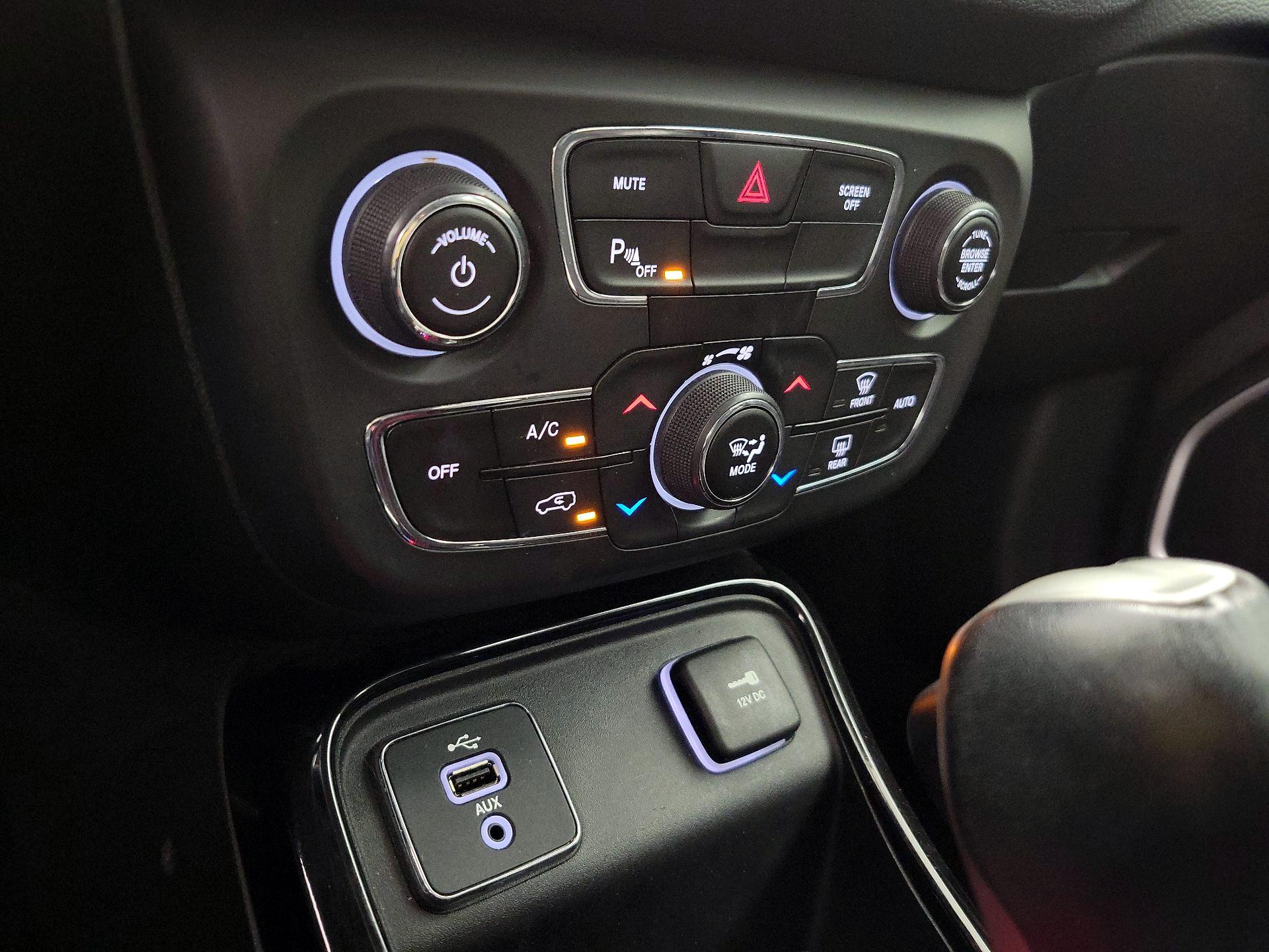 Thumbnail: 2018 Jeep Compass - 16