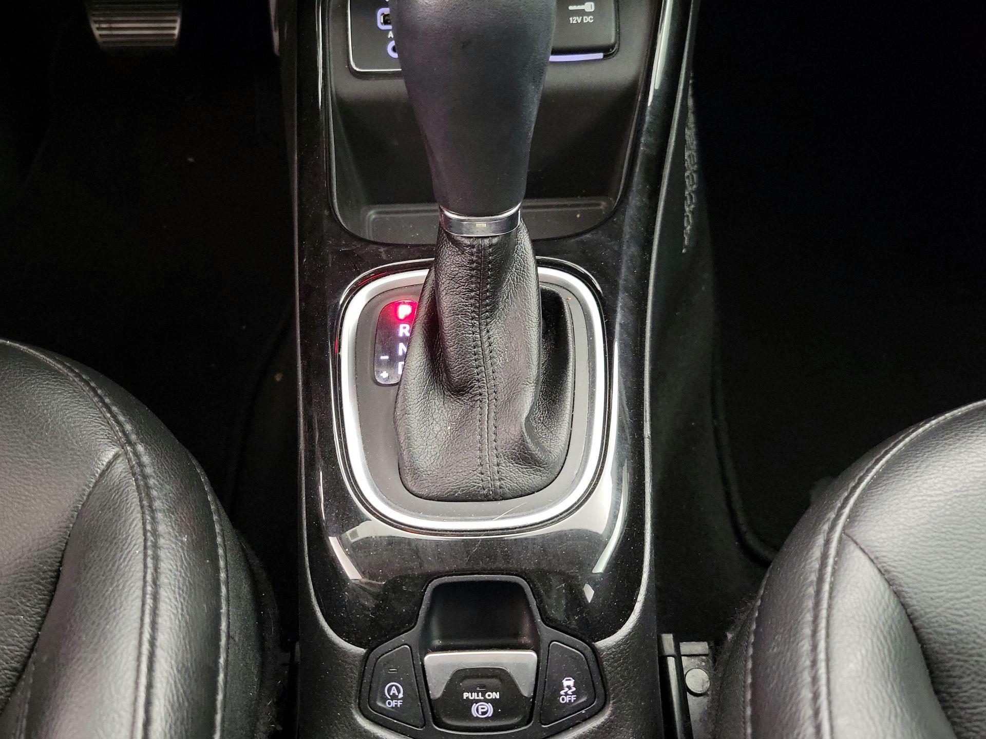 Thumbnail: 2018 Jeep Compass - 17