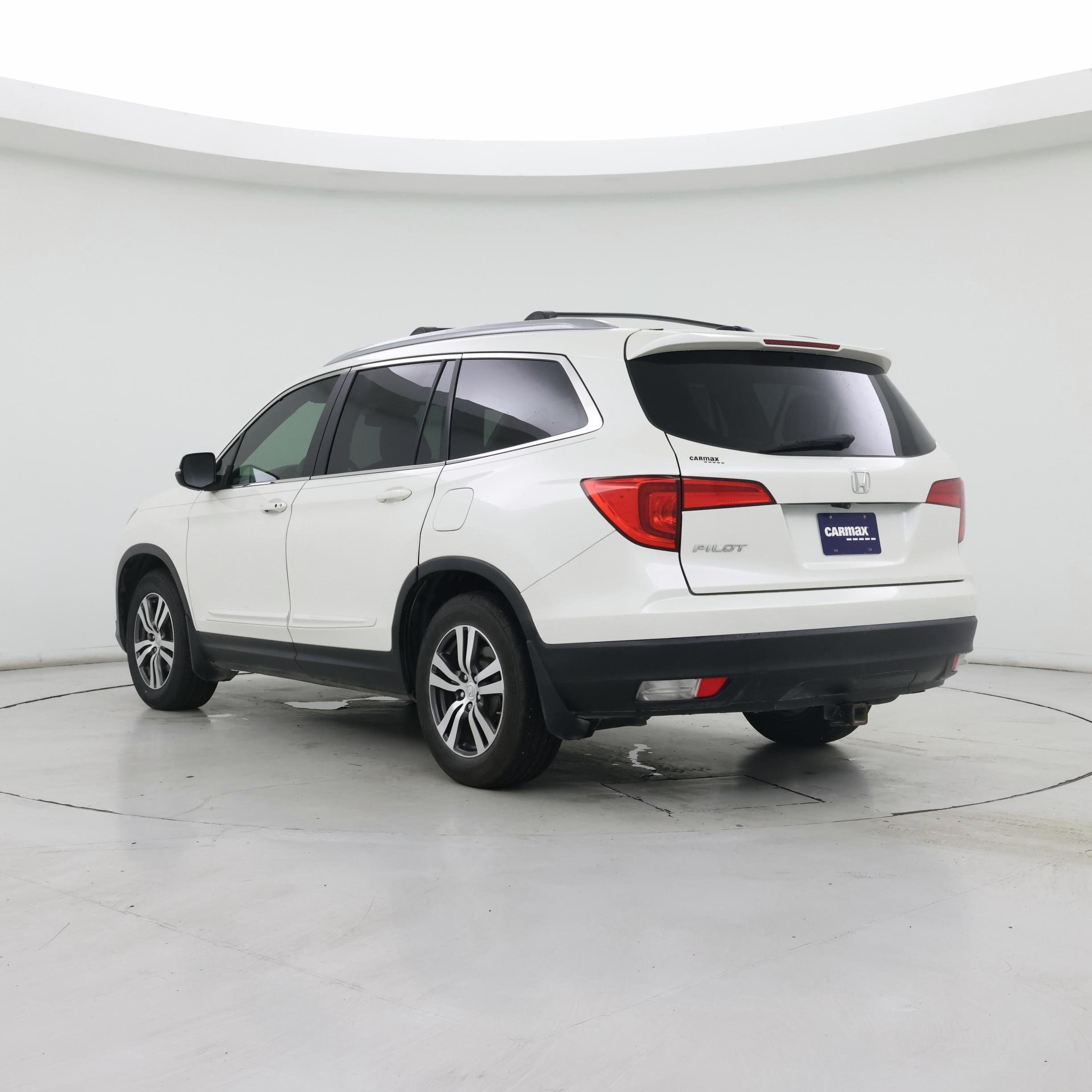 Thumbnail: 2016 Honda Pilot - 2