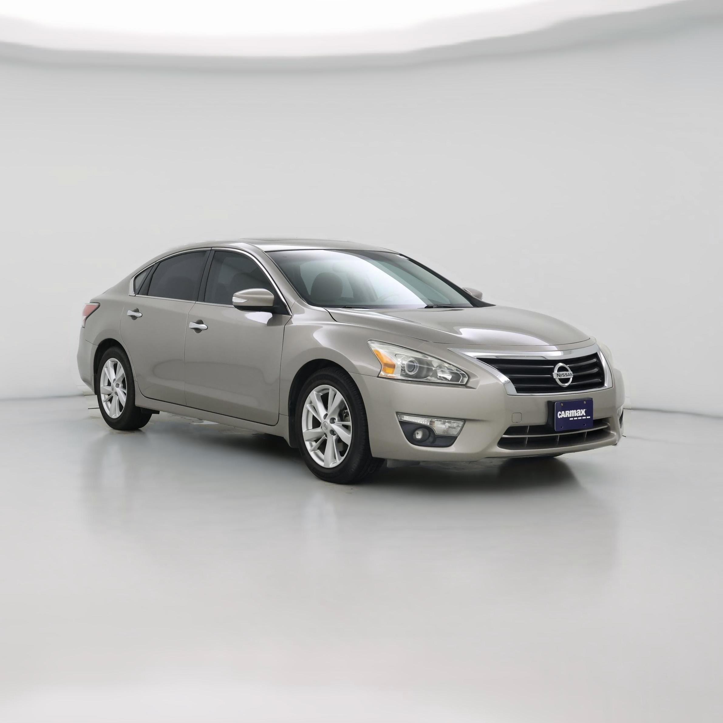 Thumbnail: 2015 Nissan Altima - 1
