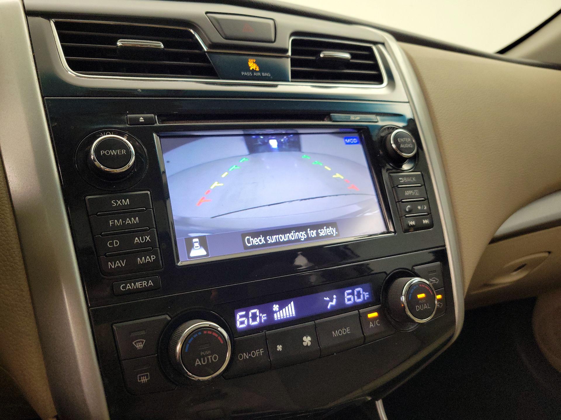 Thumbnail: 2015 Nissan Altima - 14