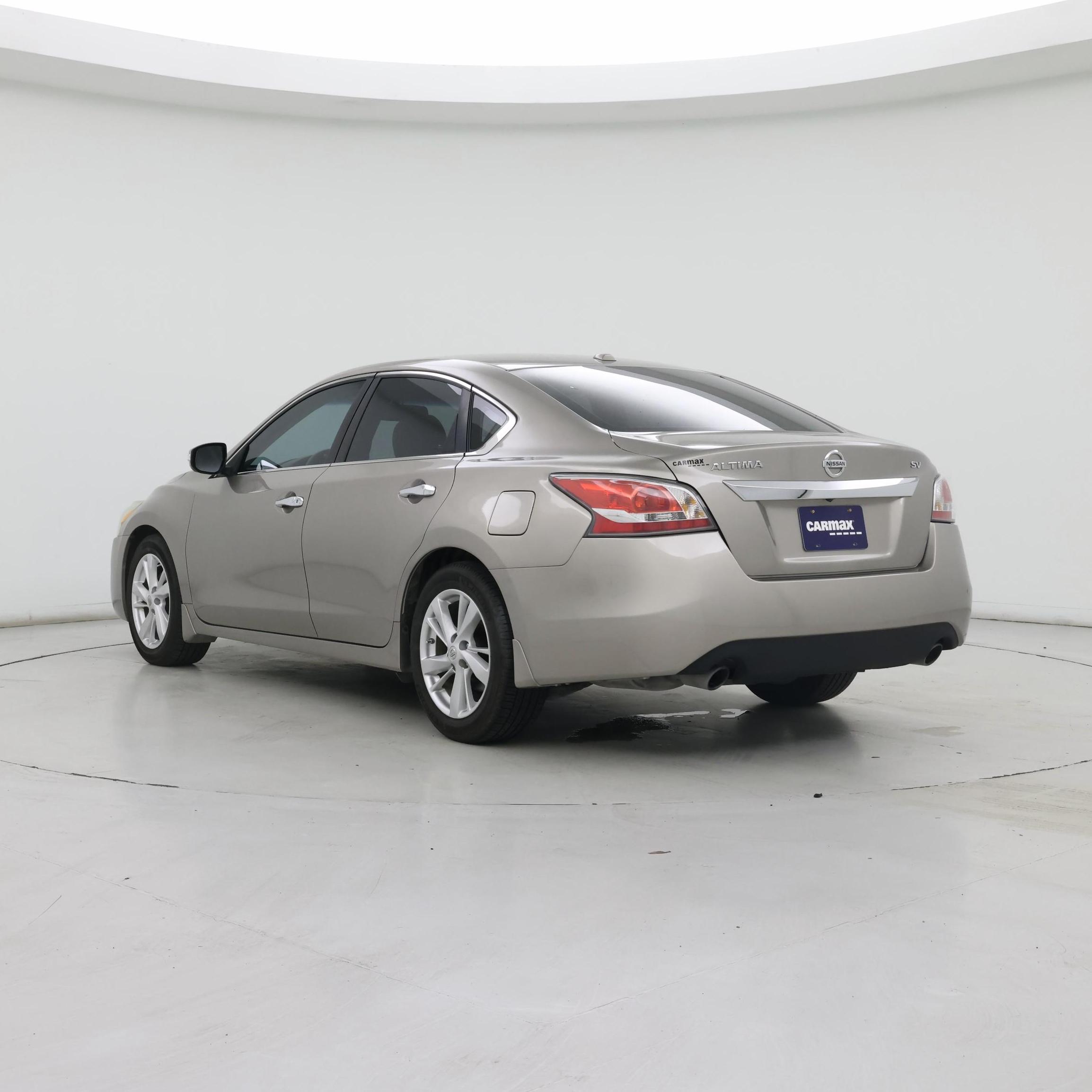 Thumbnail: 2015 Nissan Altima - 2