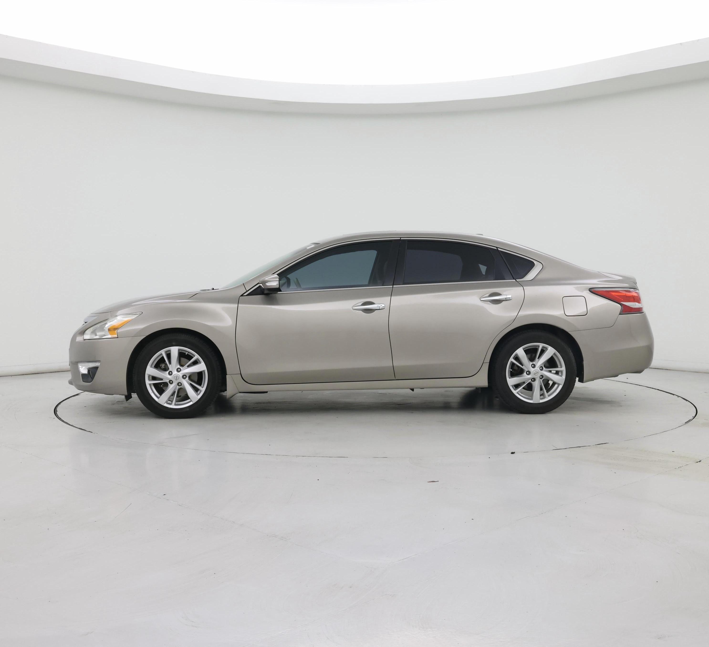 Thumbnail: 2015 Nissan Altima - 3