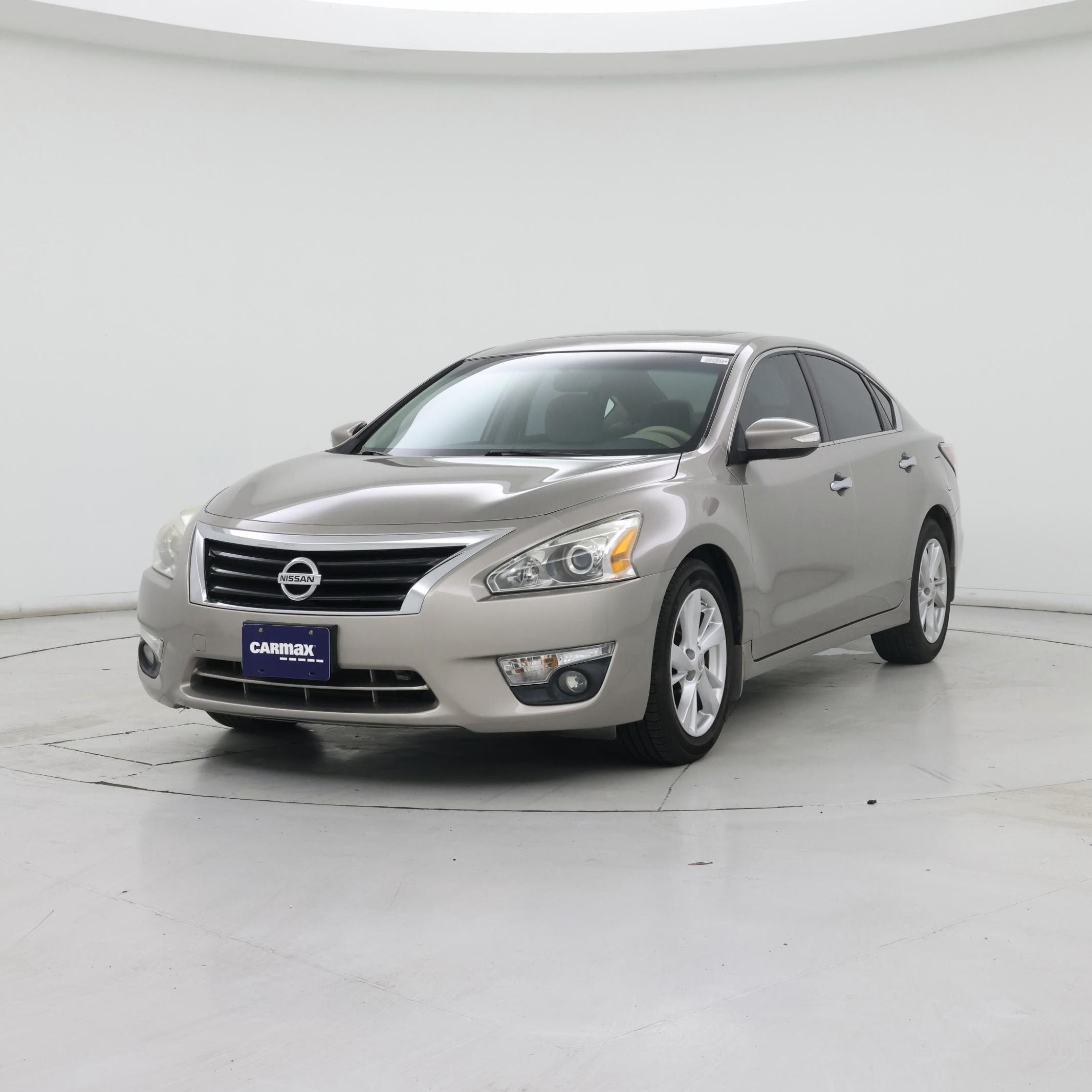 Thumbnail: 2015 Nissan Altima - 4