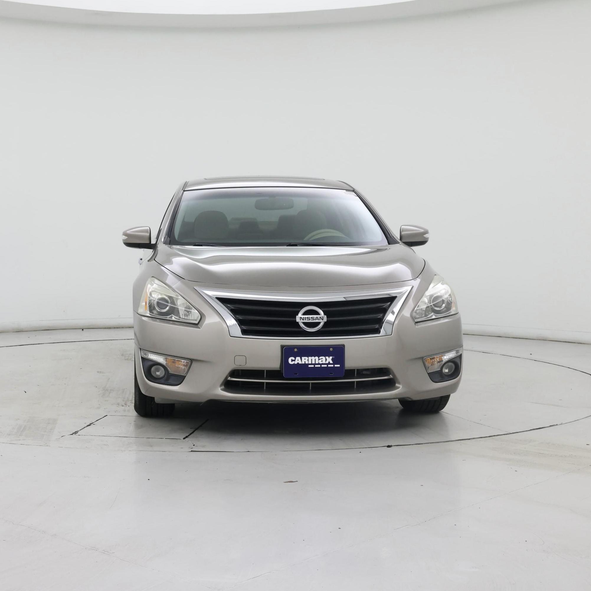 Thumbnail: 2015 Nissan Altima - 5