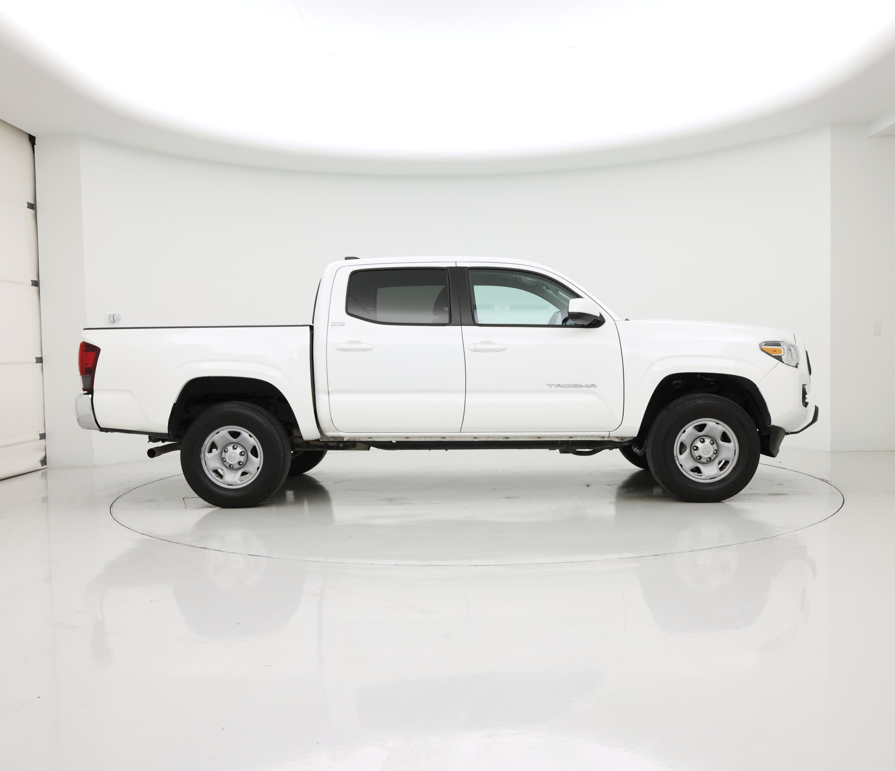 Thumbnail: 2023 Toyota Tacoma - 7