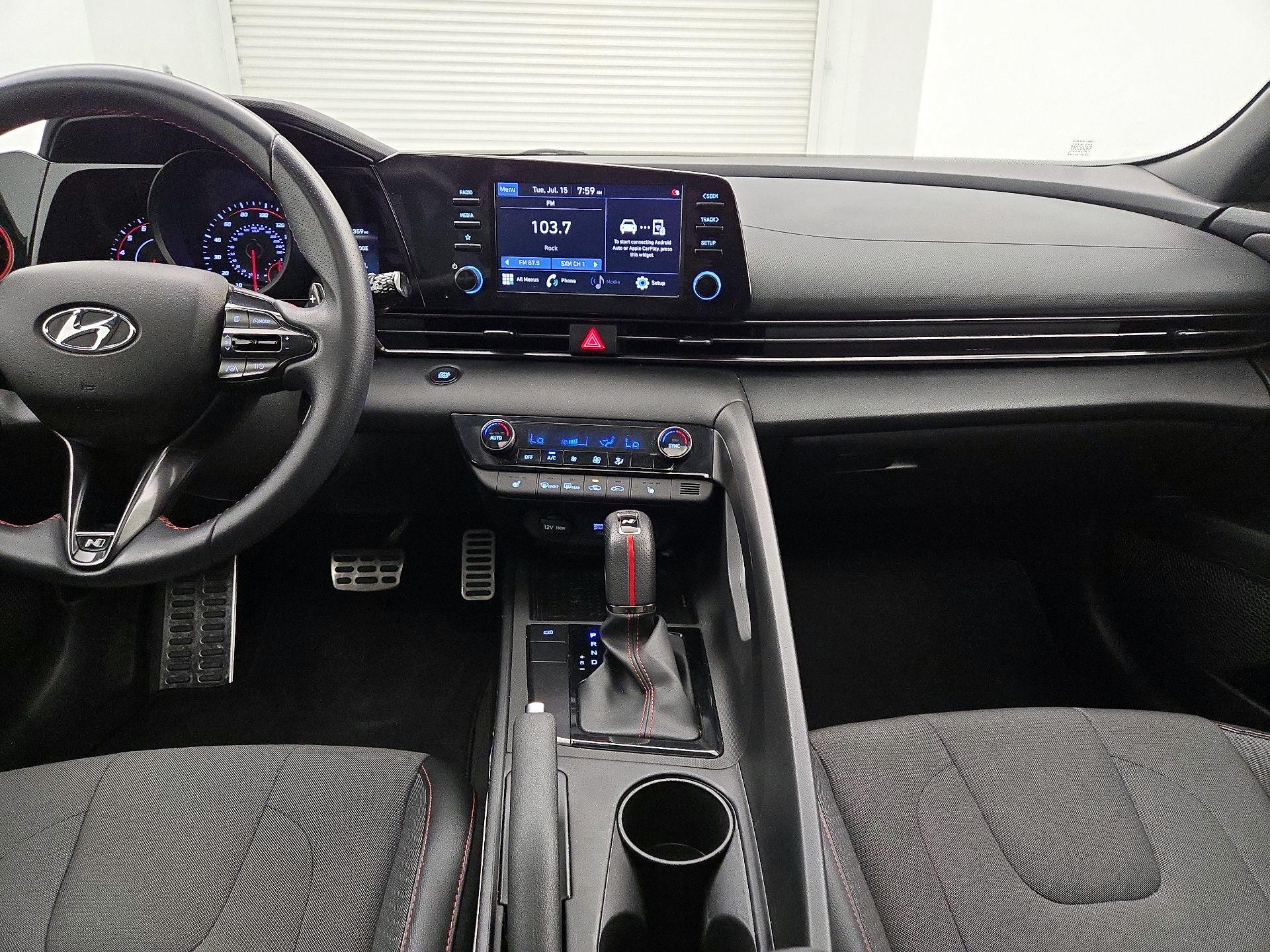 Thumbnail: 2022 Hyundai Elantra - 9