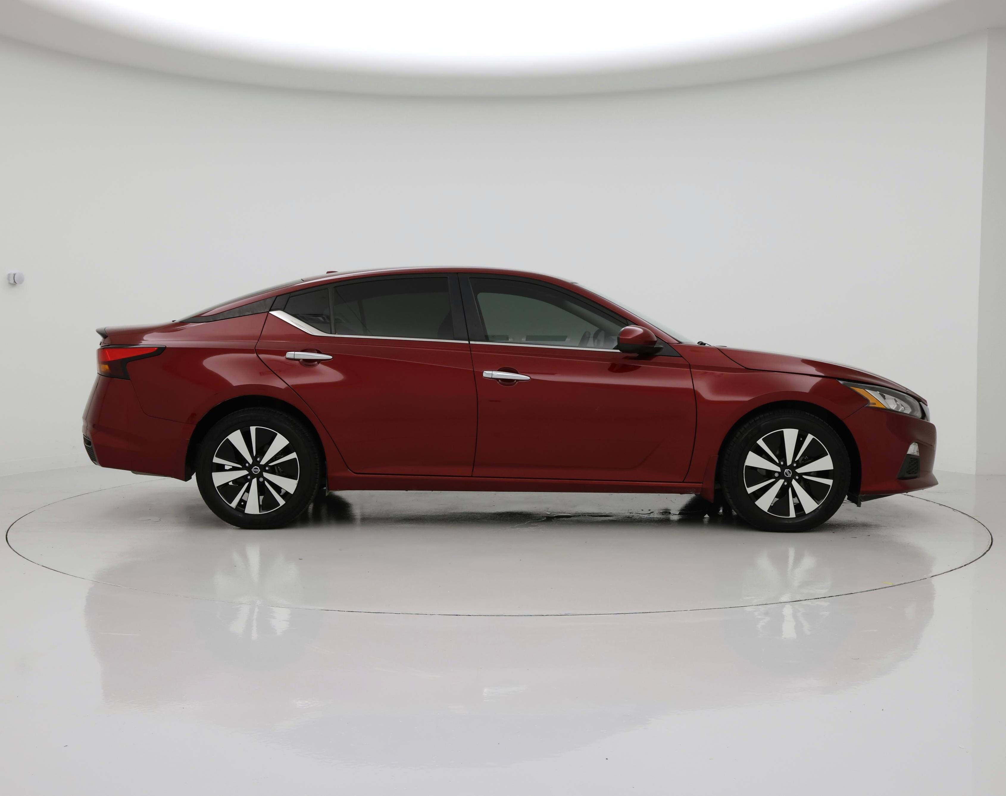 Thumbnail: 2022 Nissan Altima - 7