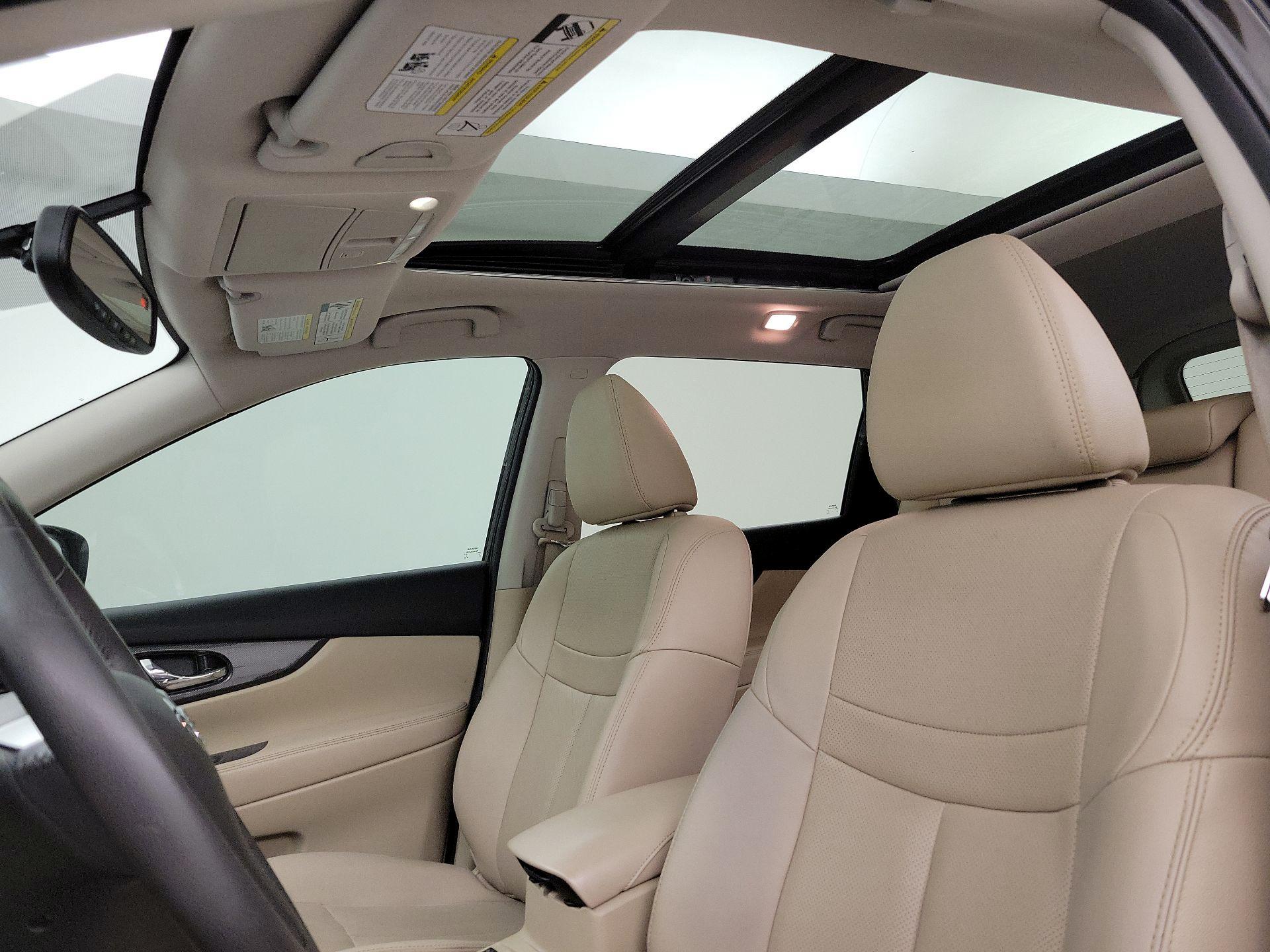 Thumbnail: 2016 Nissan Rogue - 19