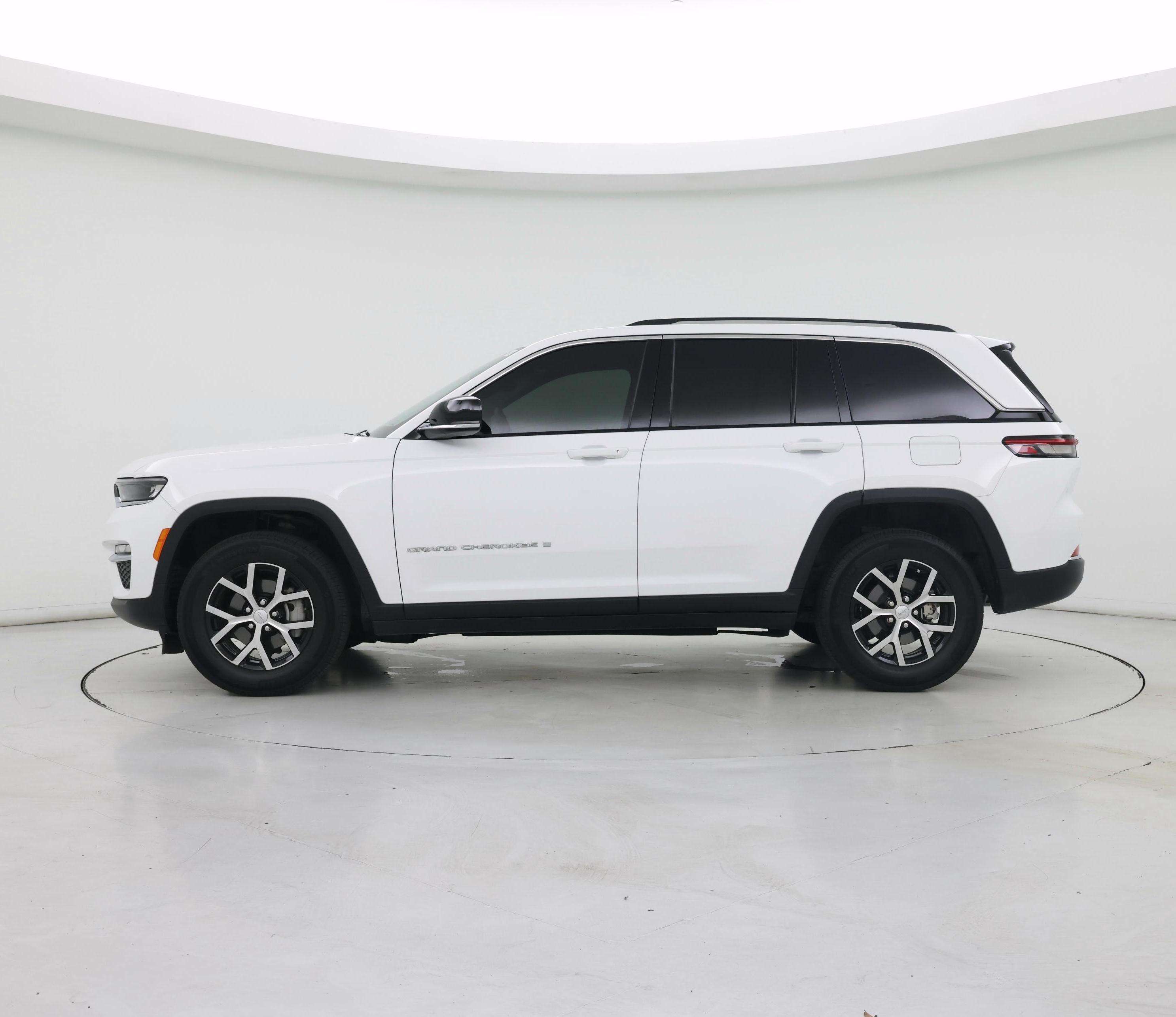 Thumbnail: 2023 Jeep Grand Cherokee - 3