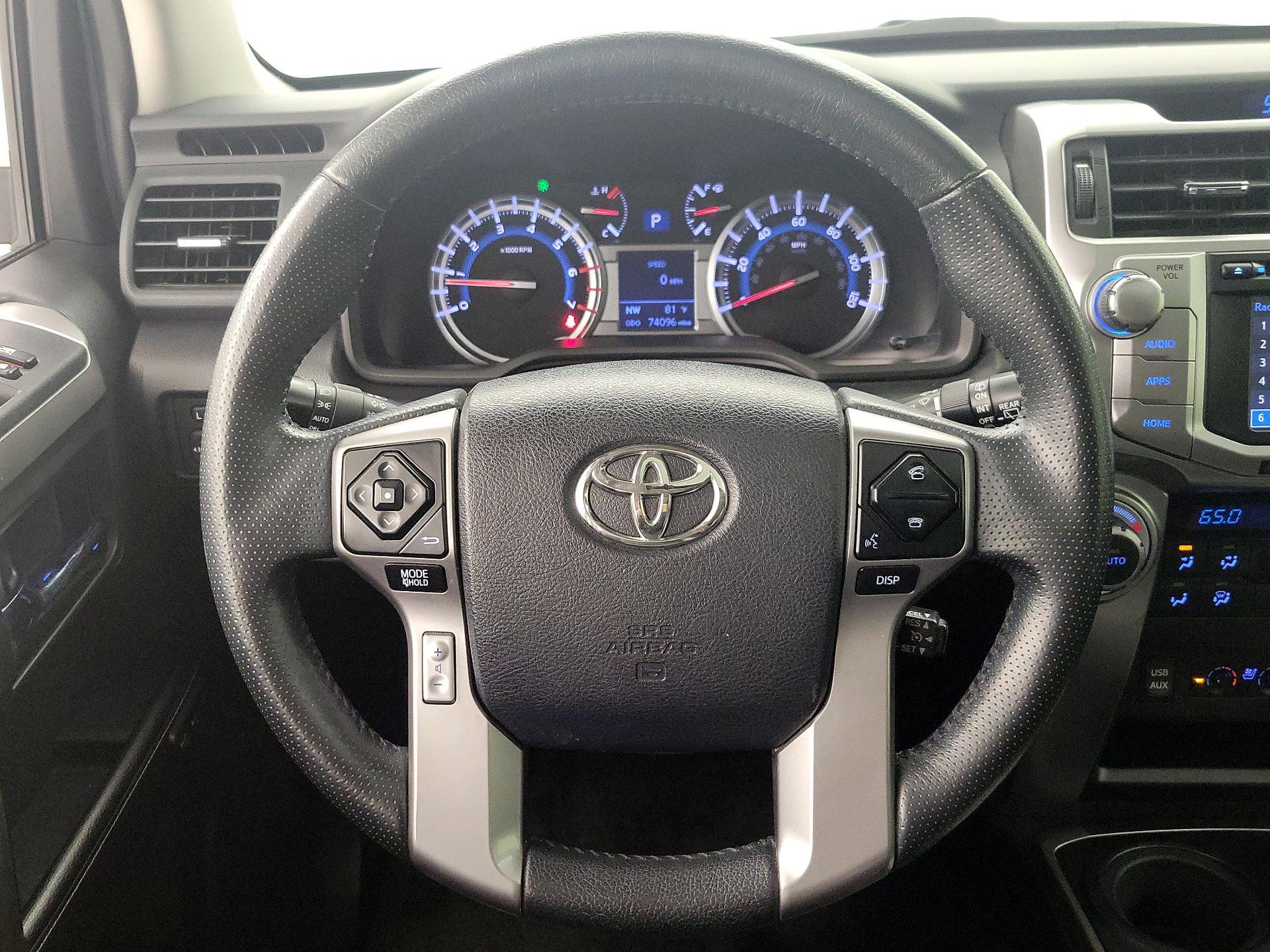 Thumbnail: 2016 Toyota 4Runner - 10