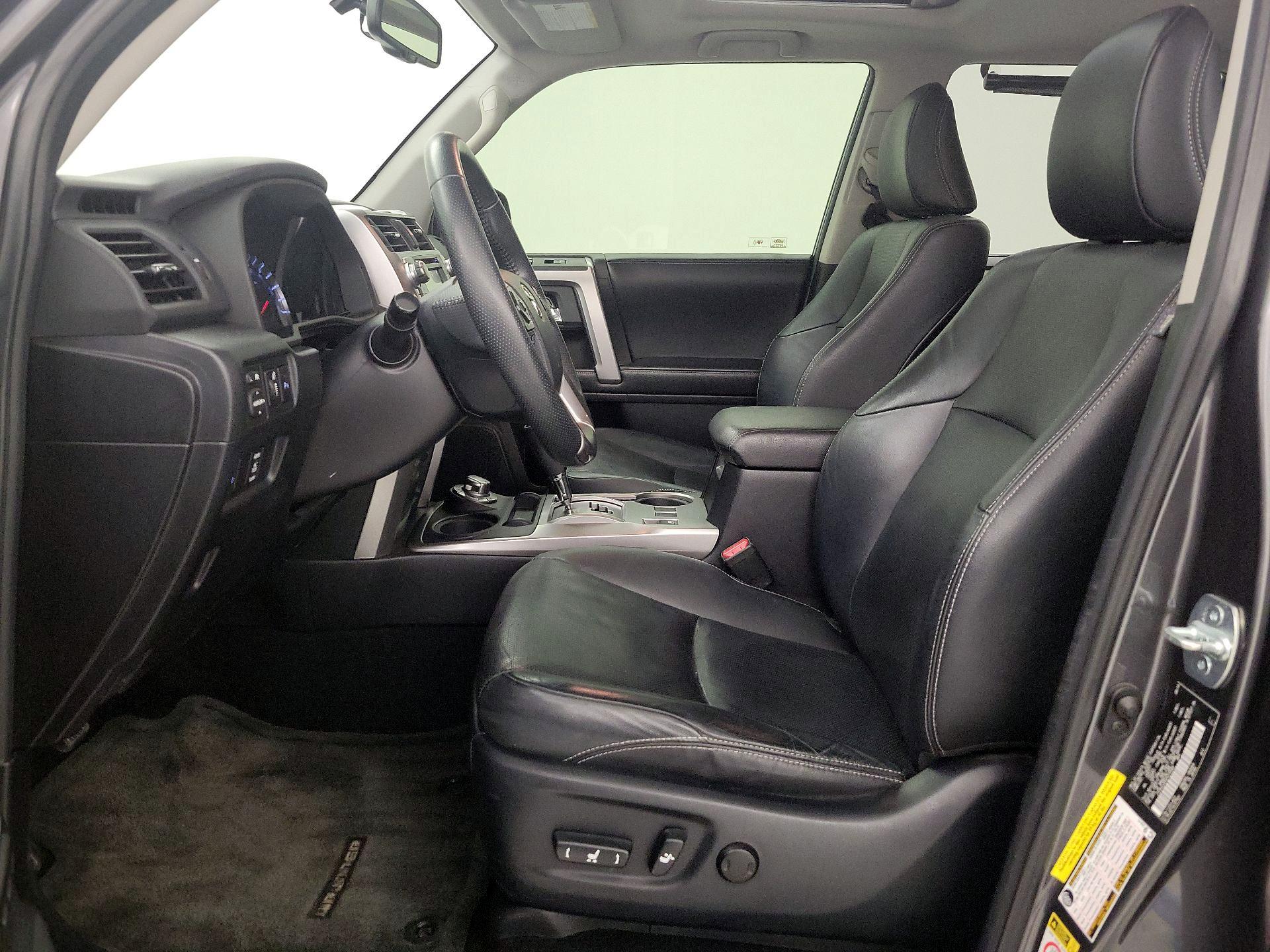 Thumbnail: 2016 Toyota 4Runner - 11