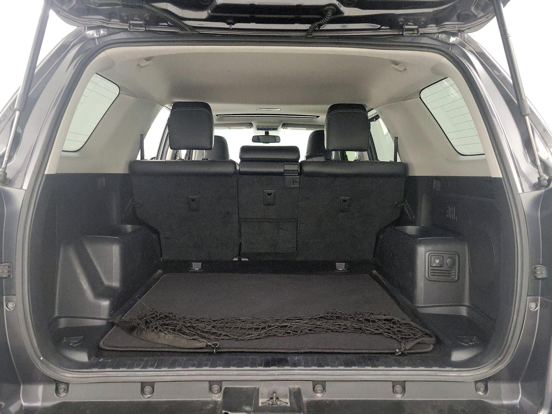 Thumbnail: 2016 Toyota 4Runner - 20